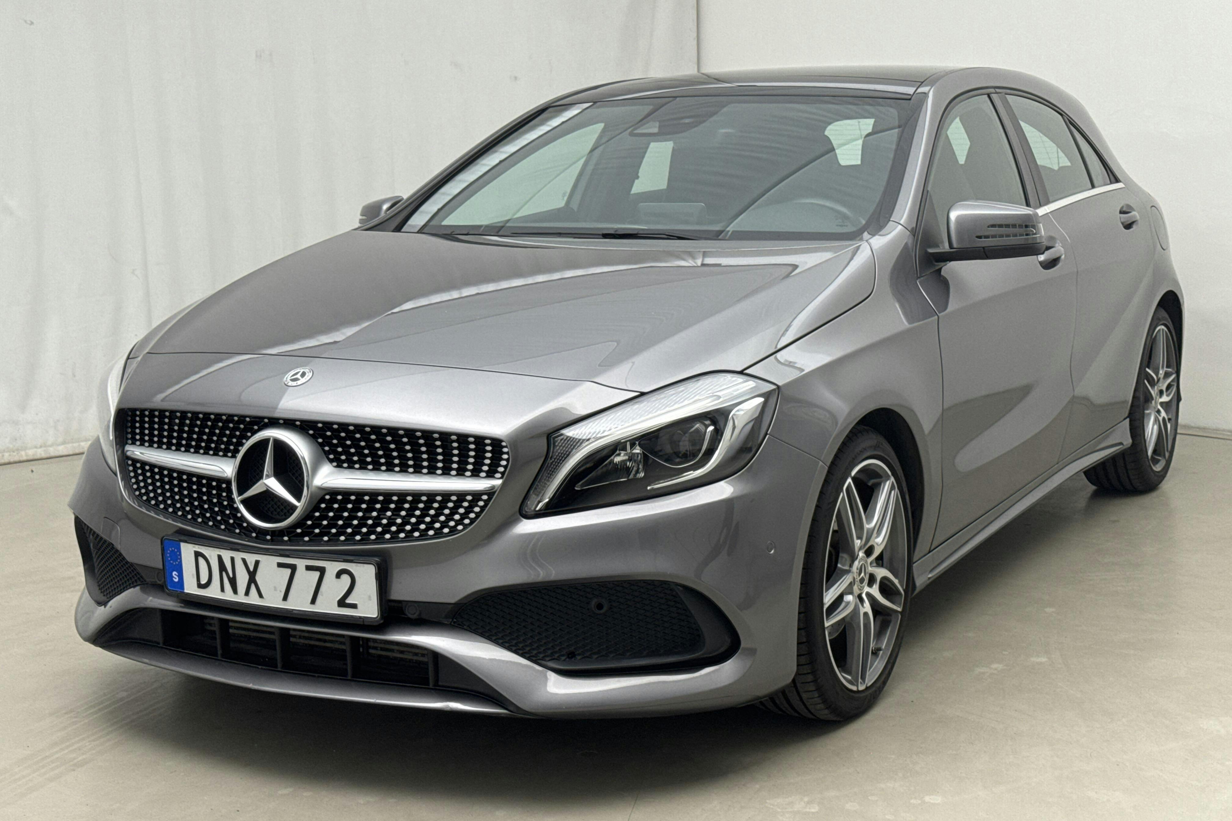 Mercedes A 180 5dr W176 (122hk) - 68 940 km - Manual - Dark Grey - 2018