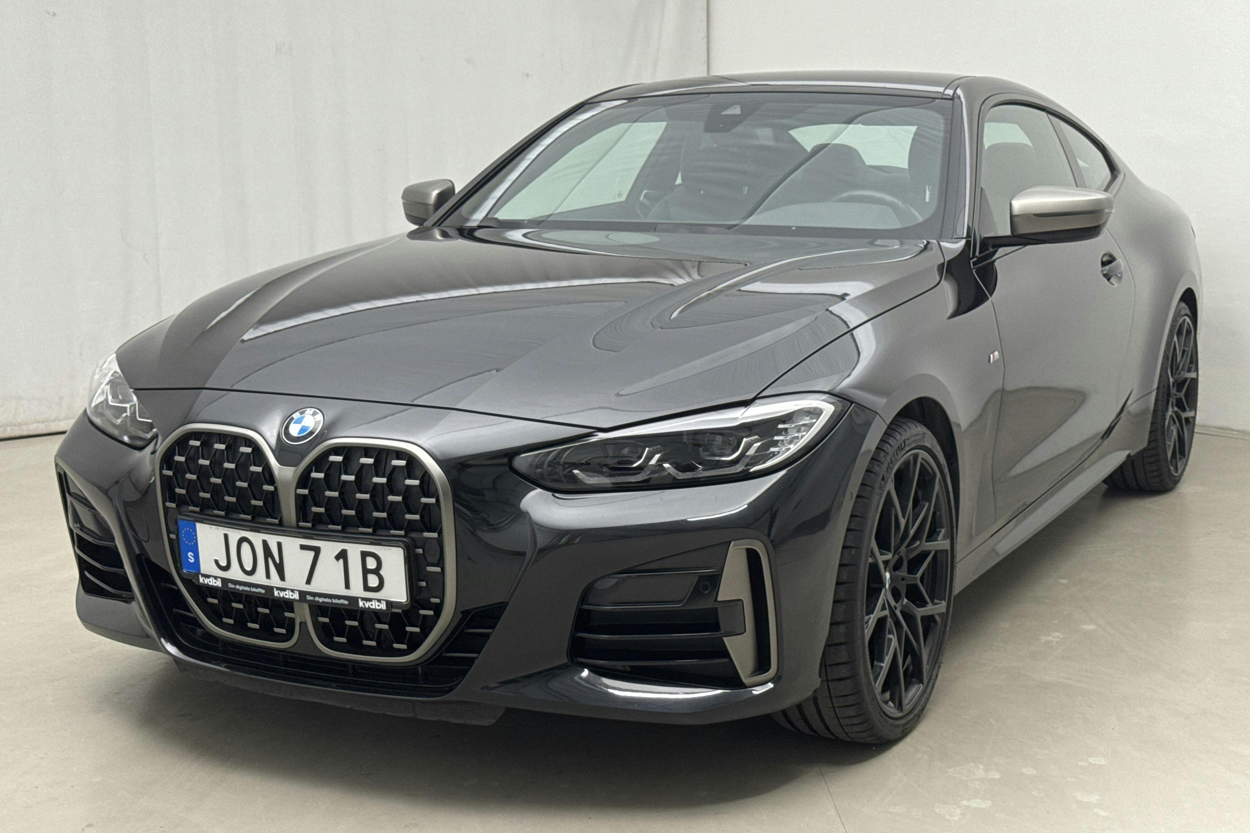 BMW M440i xDrive Coupé, G22 (374hk+11hk) - 3 325 mil - Automat - svart - 2022
