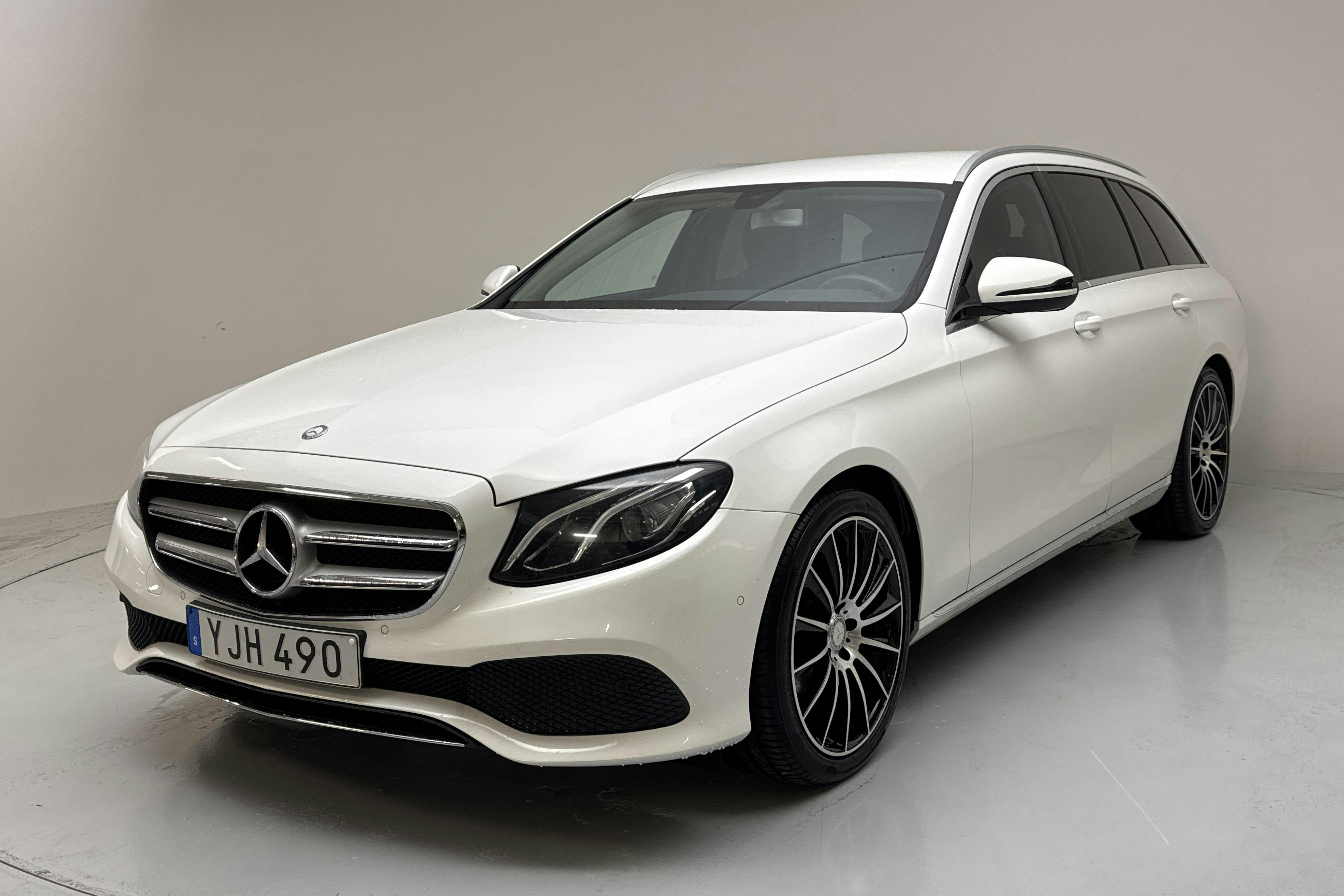 Mercedes E 220 d Kombi S213 (194hk) - 157 480 km - Automatic - white - 2017