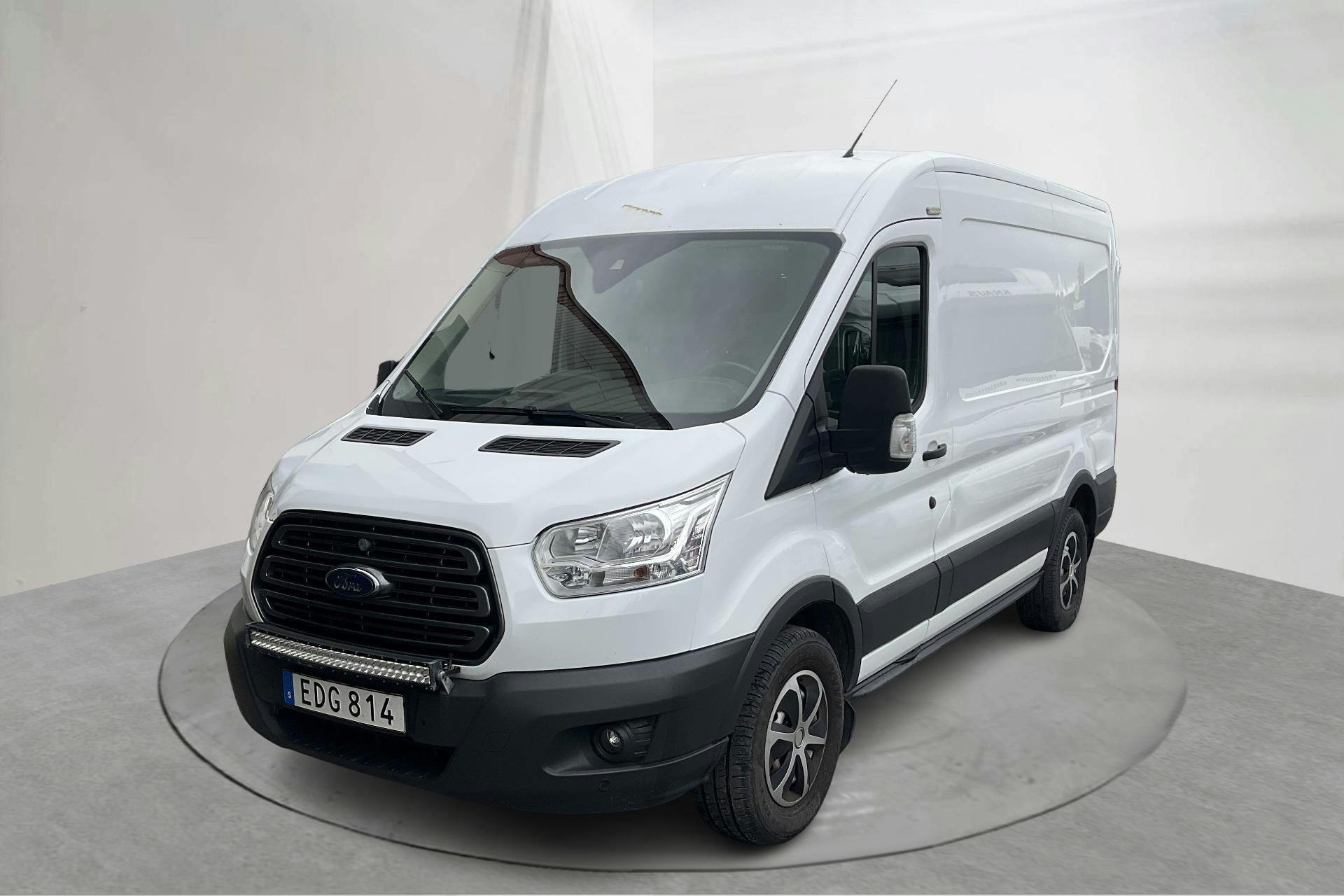 Ford Transit 350 2.2 TDCi Skåp AWD (155hk) - 21 189 mil - Manuell - vit - 2015