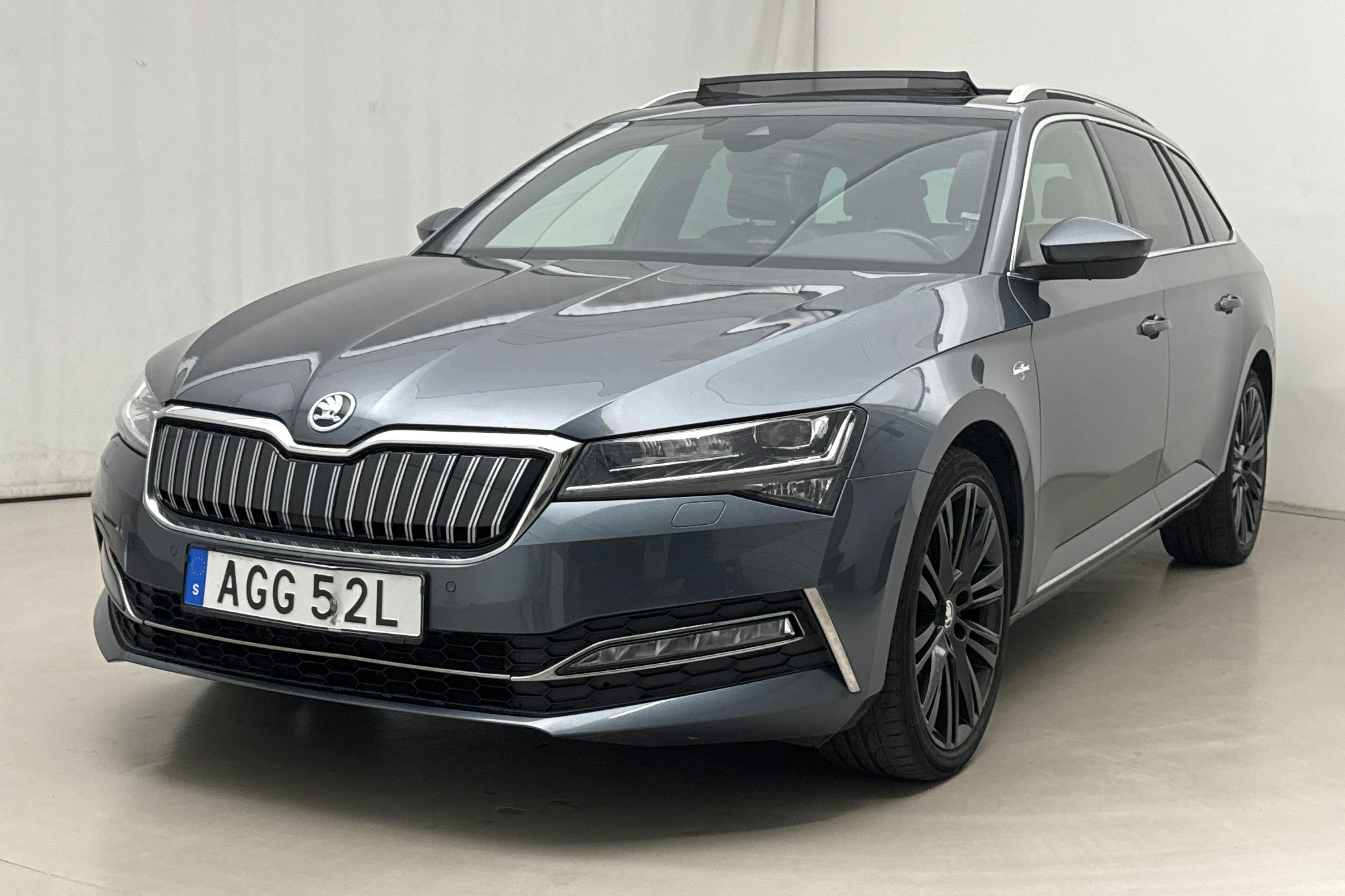 Skoda Superb 1.4 TSI PHEV Kombi (218hk) - 109 740 km - Automatic - gray - 2021