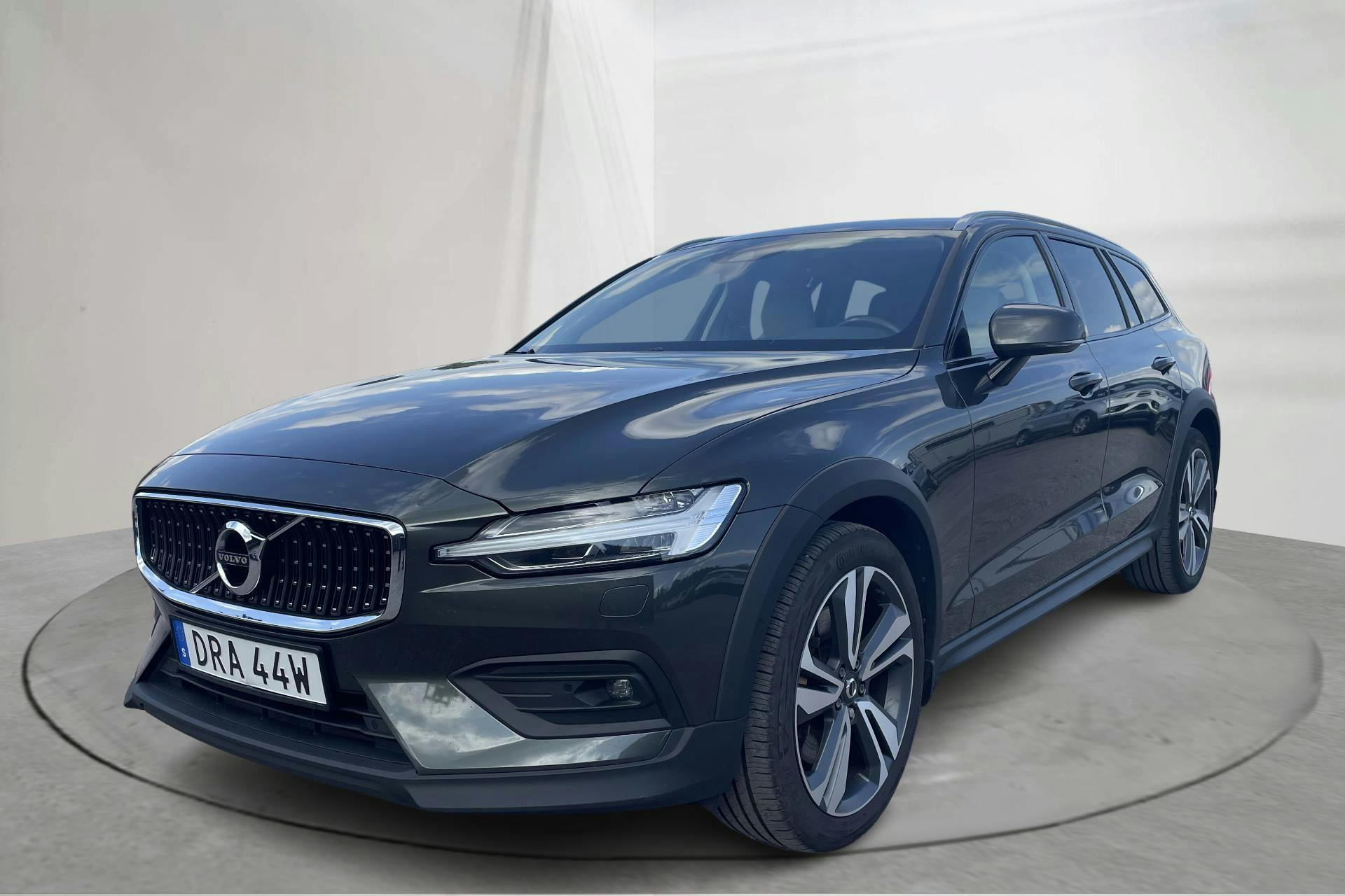 Volvo V60 B4 Cross Country AWD Mildhybrid, Diesel (197hk) - 99 470 km - Automatic - Dark Grey - 2021