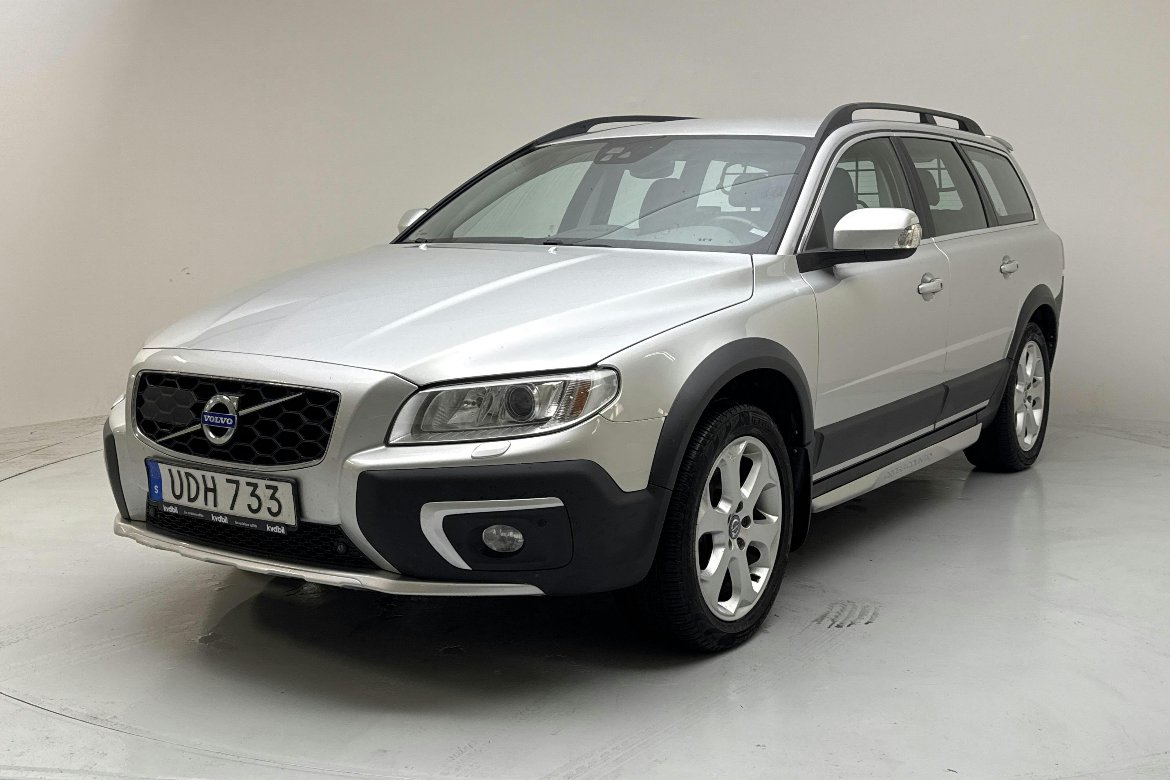 Volvo XC70 II D4 AWD (220hk) - 19 795 mil - Automat - silver - 2016