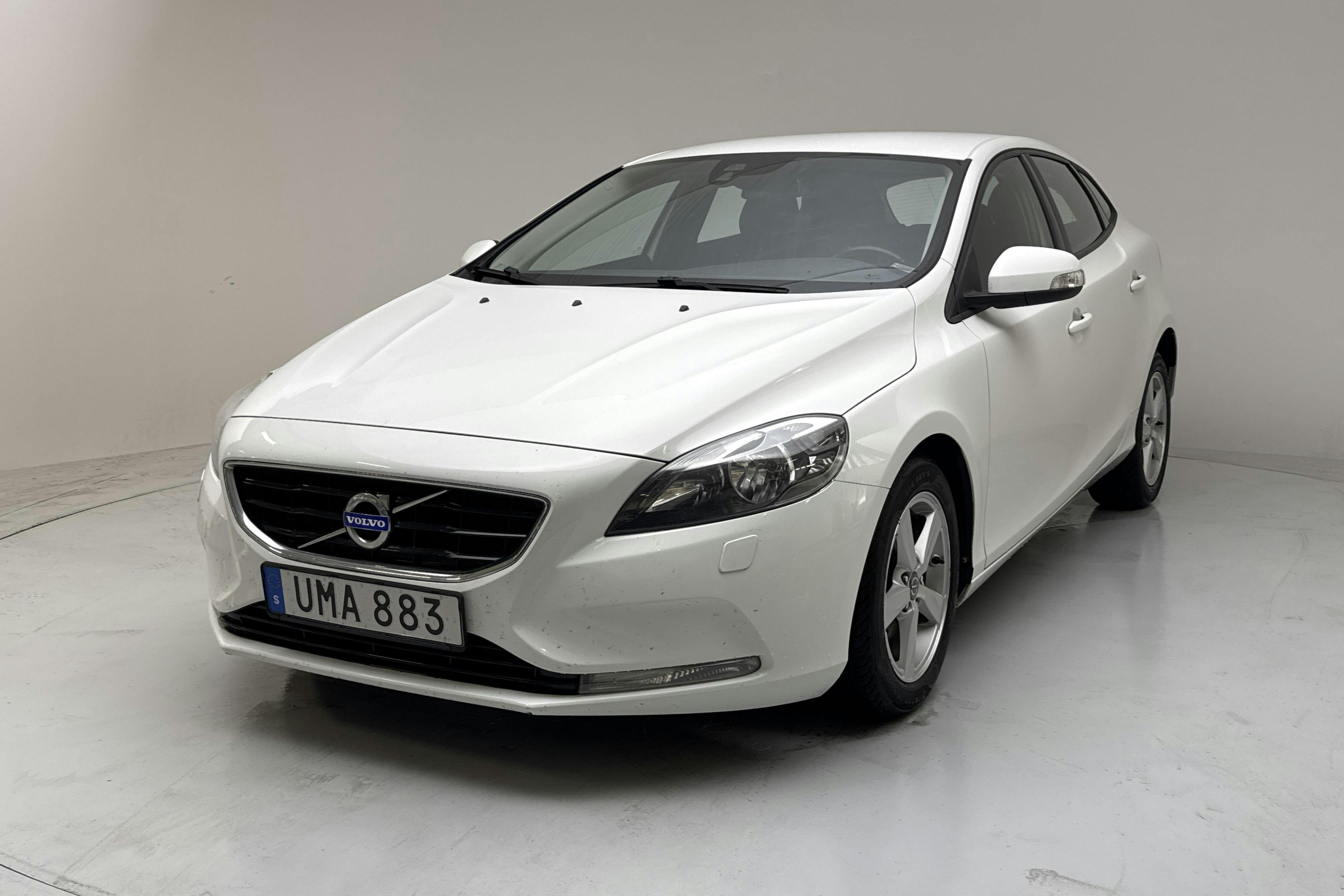 Volvo V40 D2 (115hk) - 16 225 mil - Manuell - vit - 2015