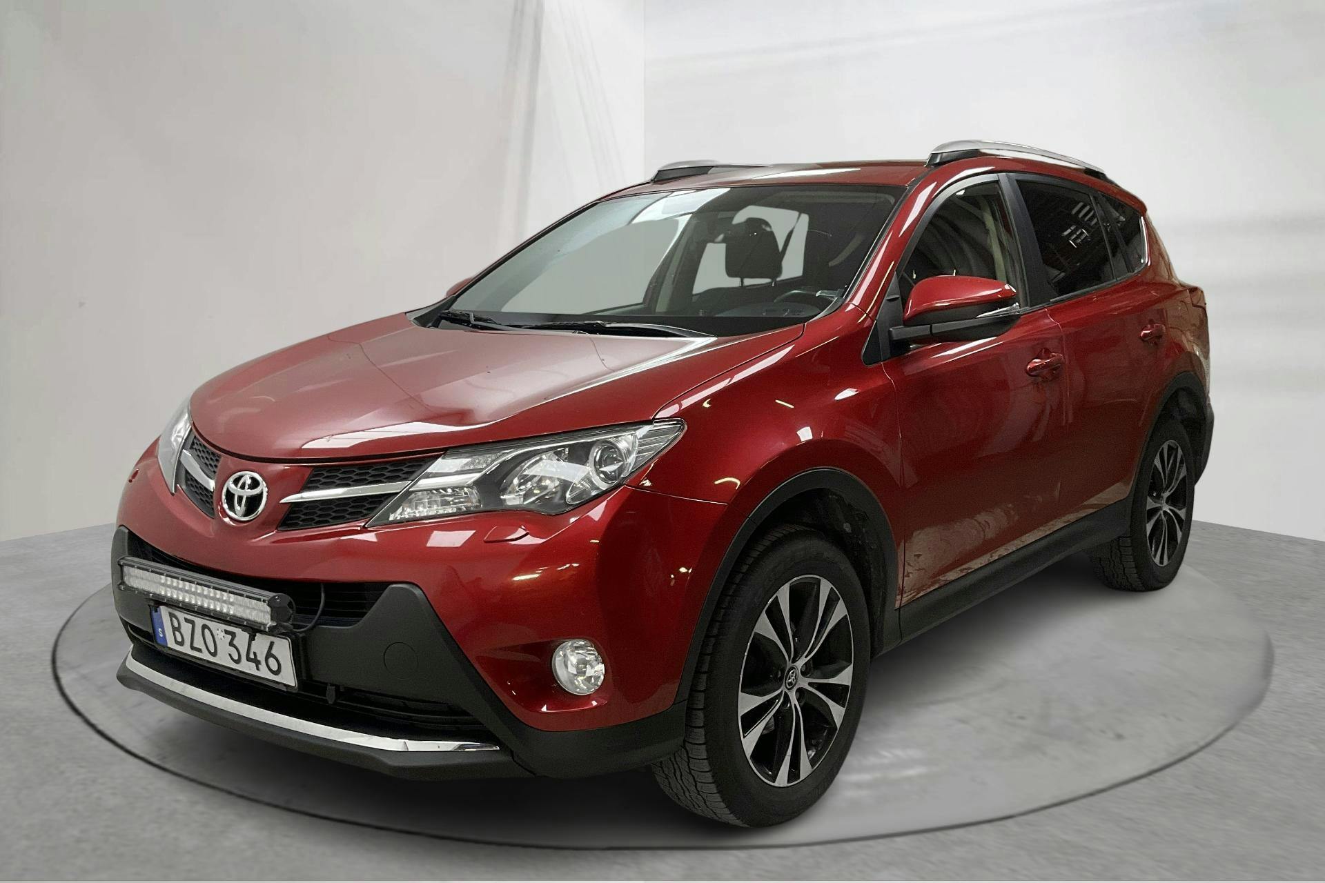 Toyota RAV4 2.0 VVT-i (151hk) - 16 614 mil - Automat - Dark Red - 2014