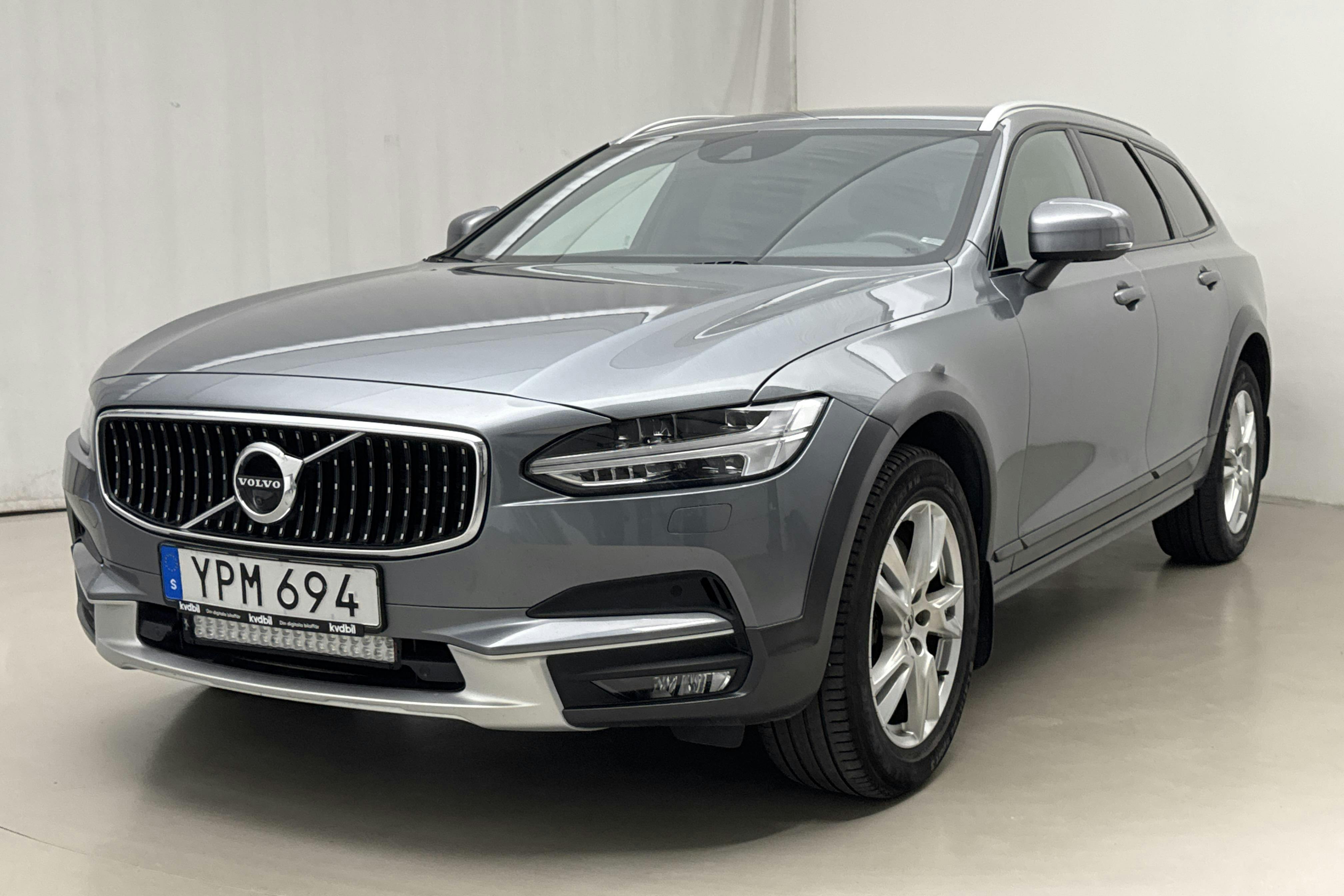 Volvo V90 D4 Cross Country AWD (190hk) - 170 140 km - Automatic - gray - 2019