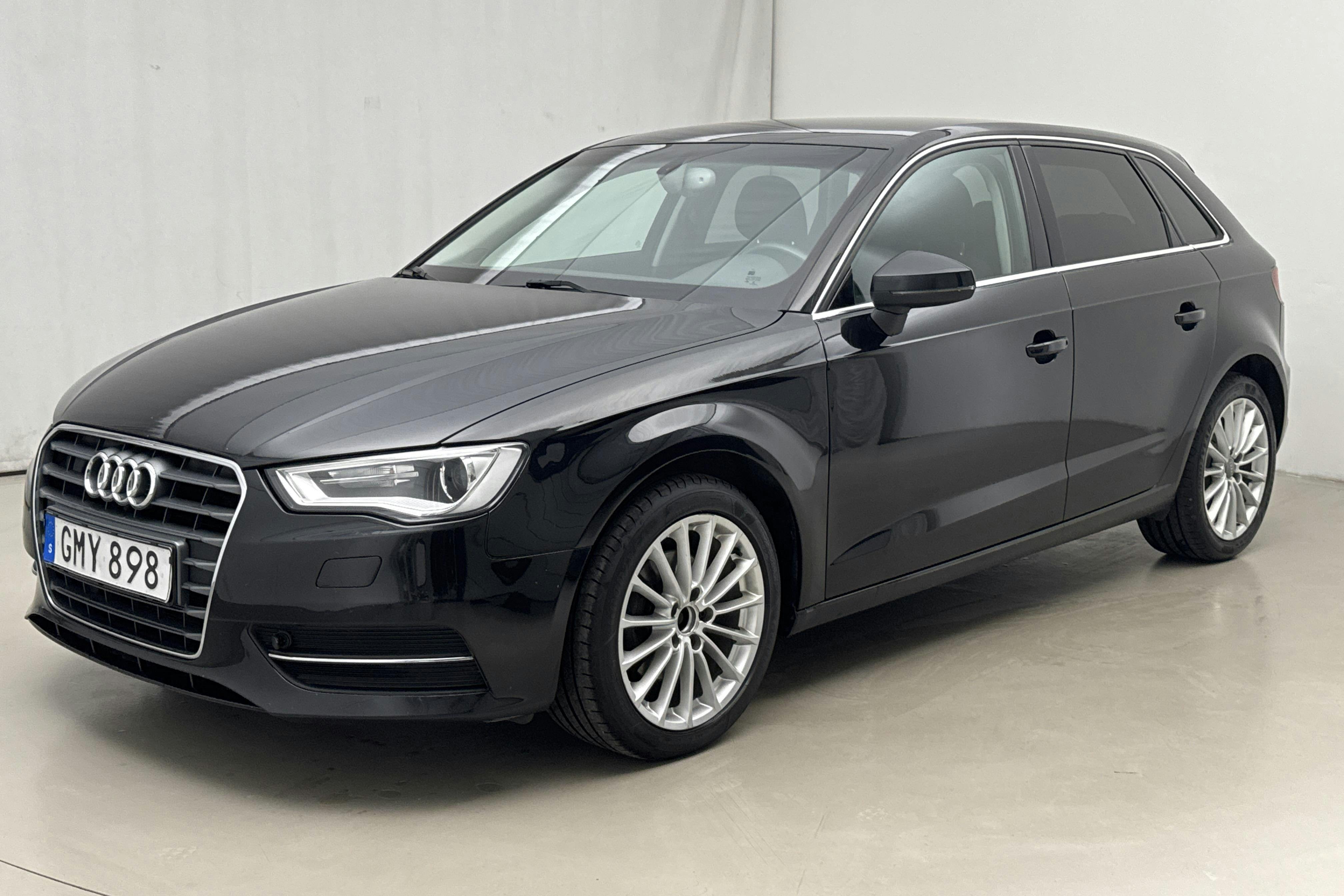 Audi A3 1.4 TFSI Sportback (125hk) - 169 300 km - Automatic - black - 2015