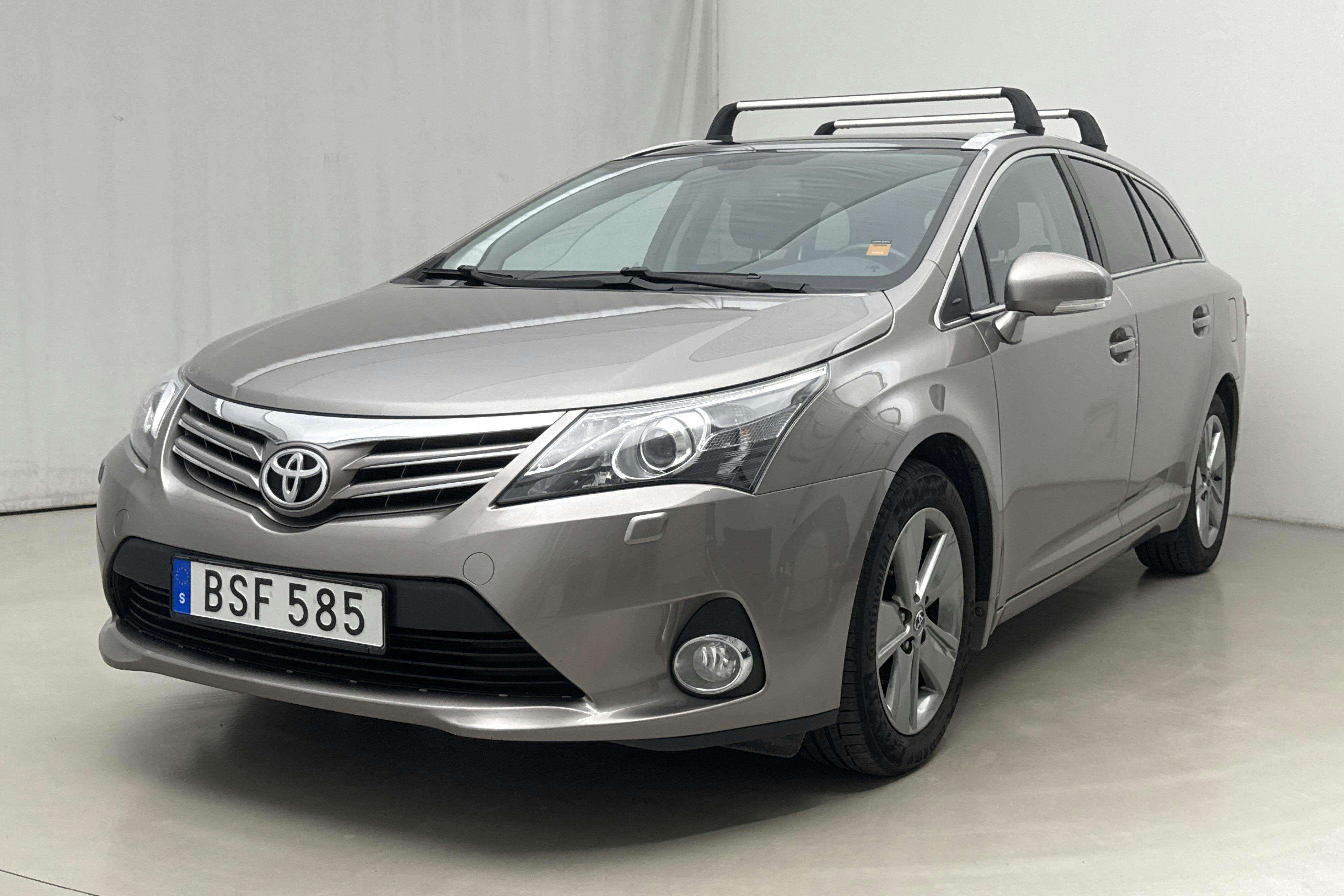 Toyota Avensis 1.8 Kombi (147hk) - 119 690 km - Manual - brown - 2014