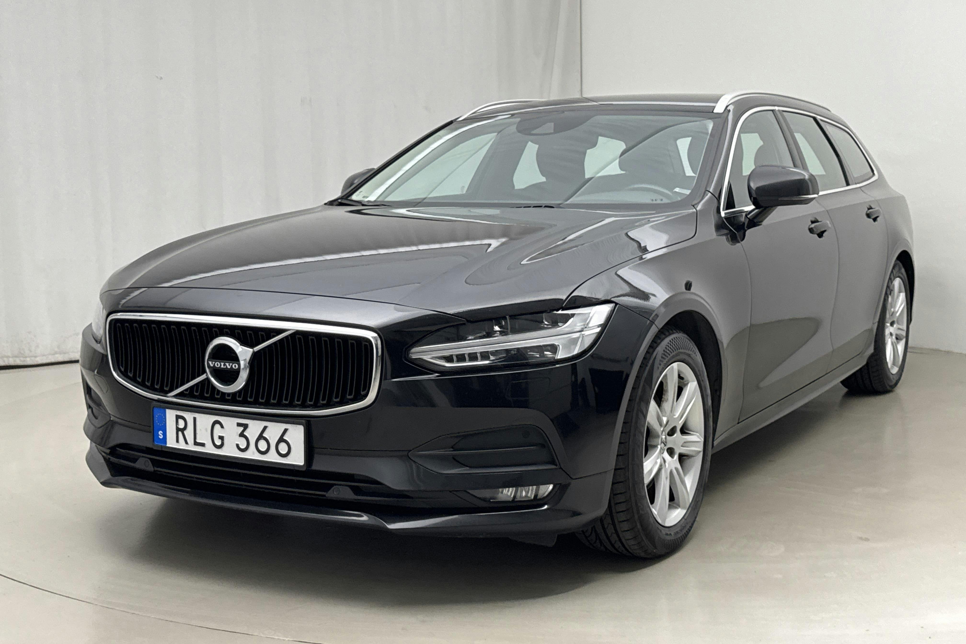 Volvo V90 D4 (190hk) - 185 590 km - Automaatne - must - 2019