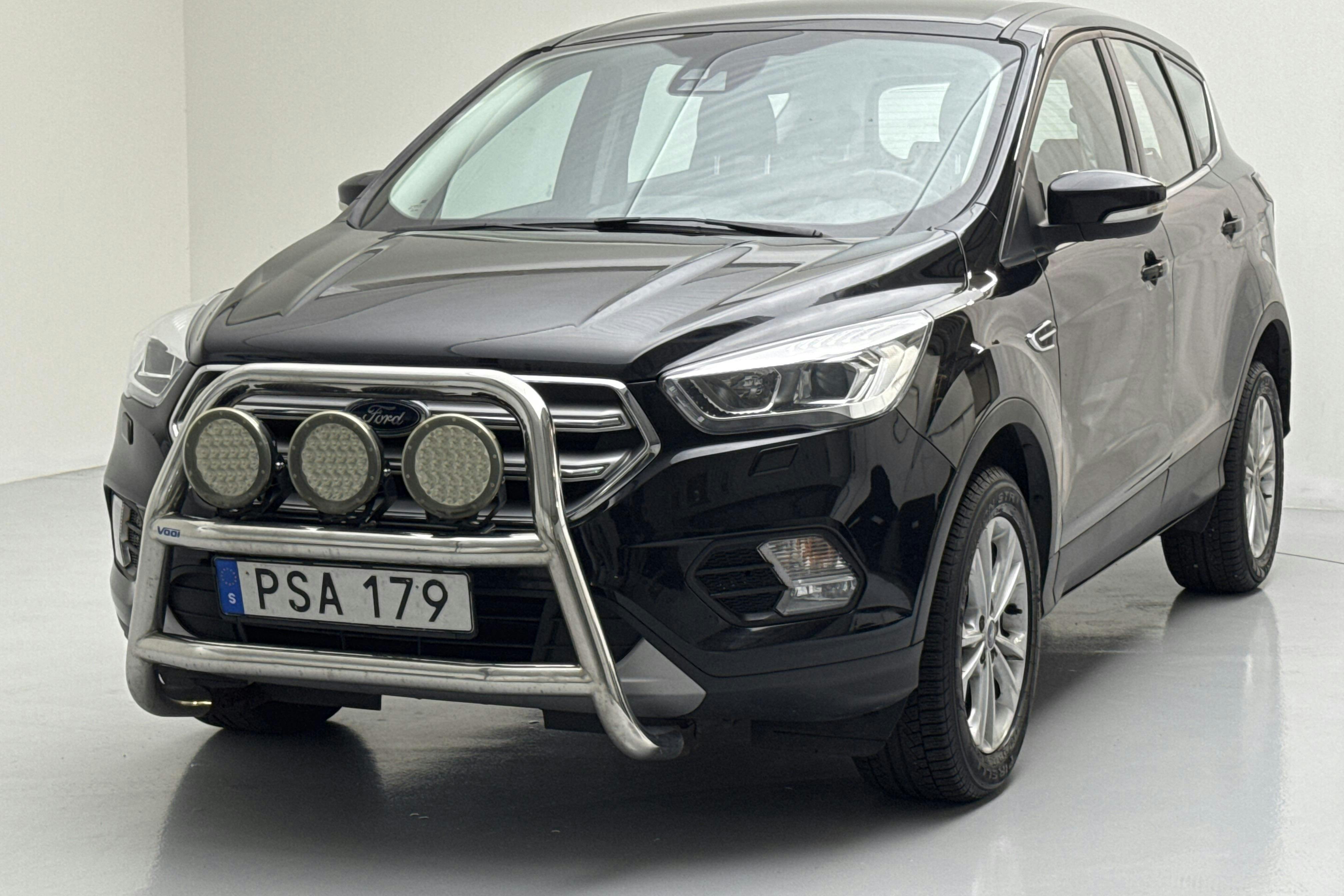 Ford Kuga 1.5 EcoBoost 2WD (150hk) - 112 120 km - Manualna - czarny - 2018