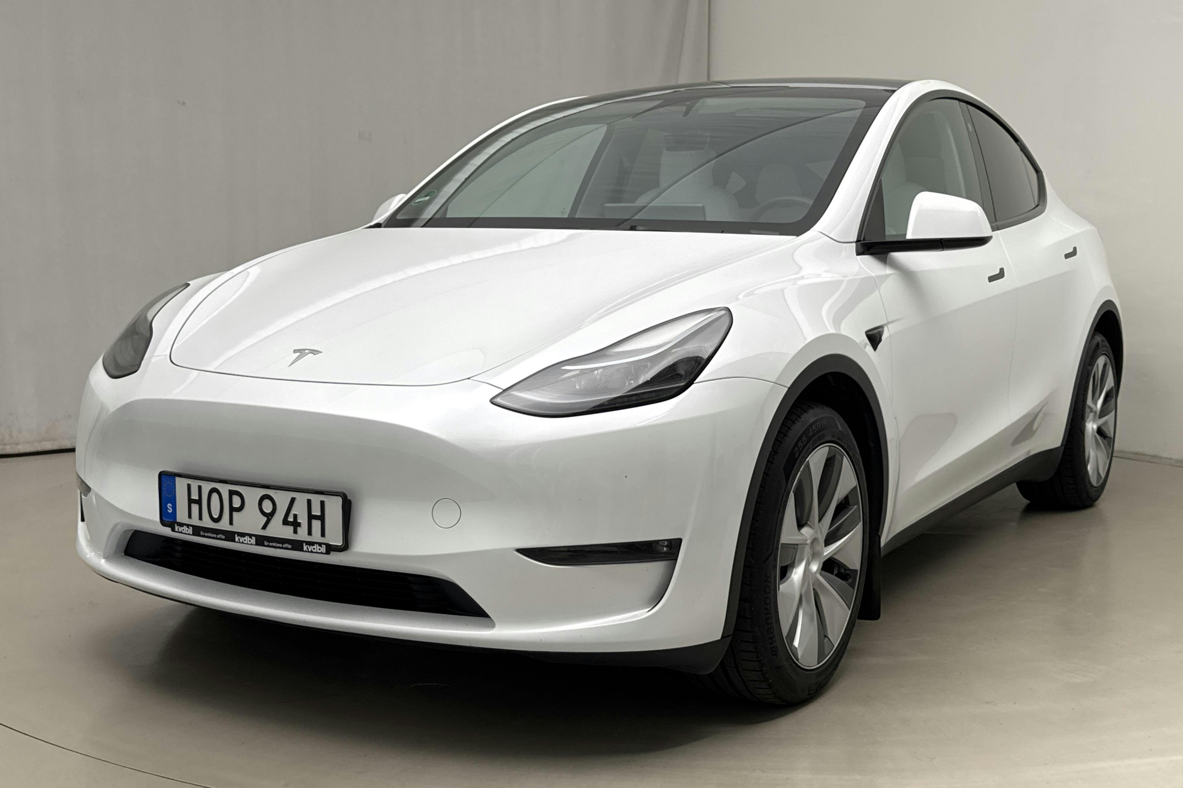 Tesla Model Y Long Range Dual Motor AWD - 5 783 mil - Automat - vit - 2023