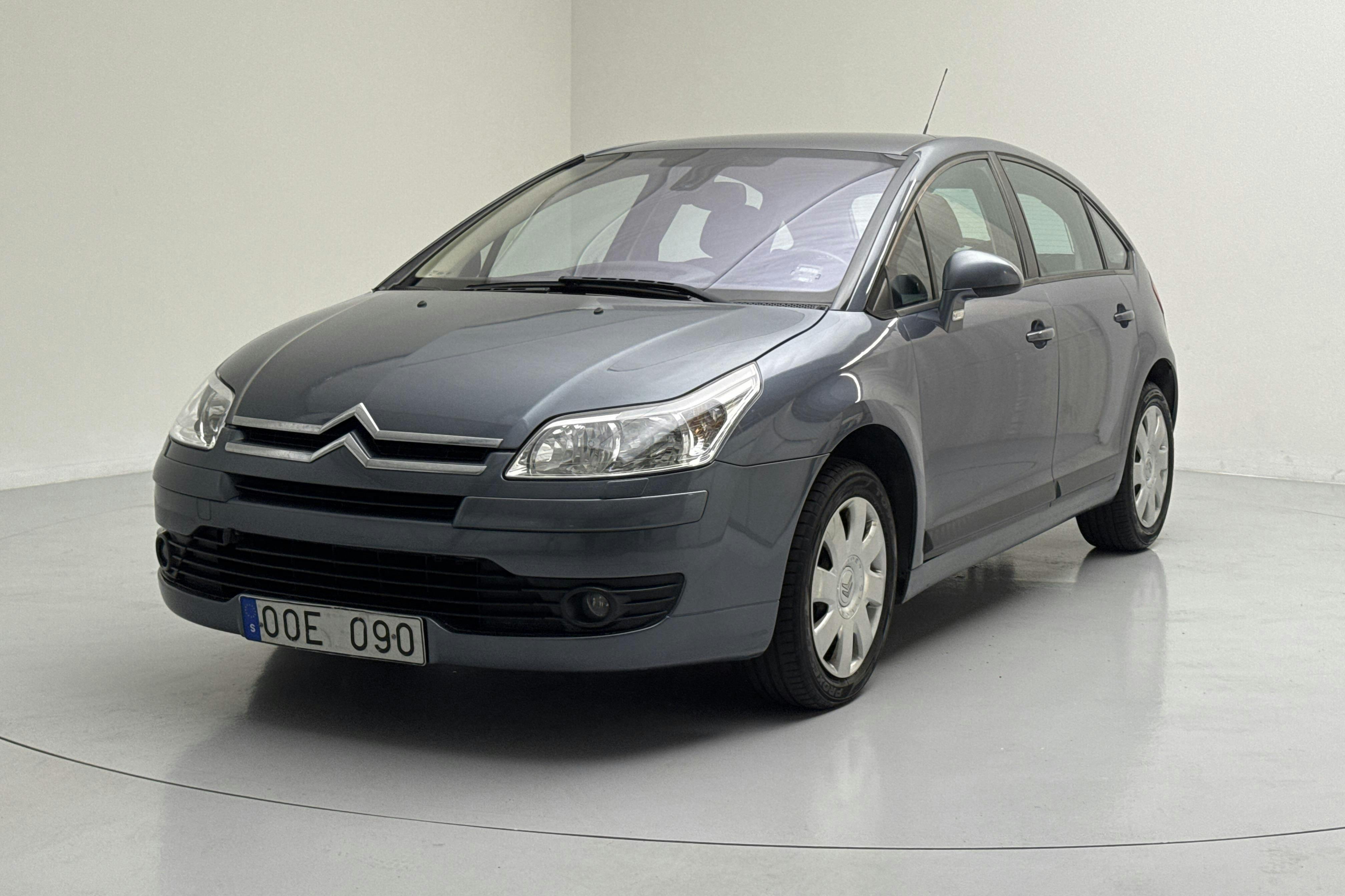 Citroën C4 1.6 (110hk) - 77 050 km - Manual - Dark Grey - 2007