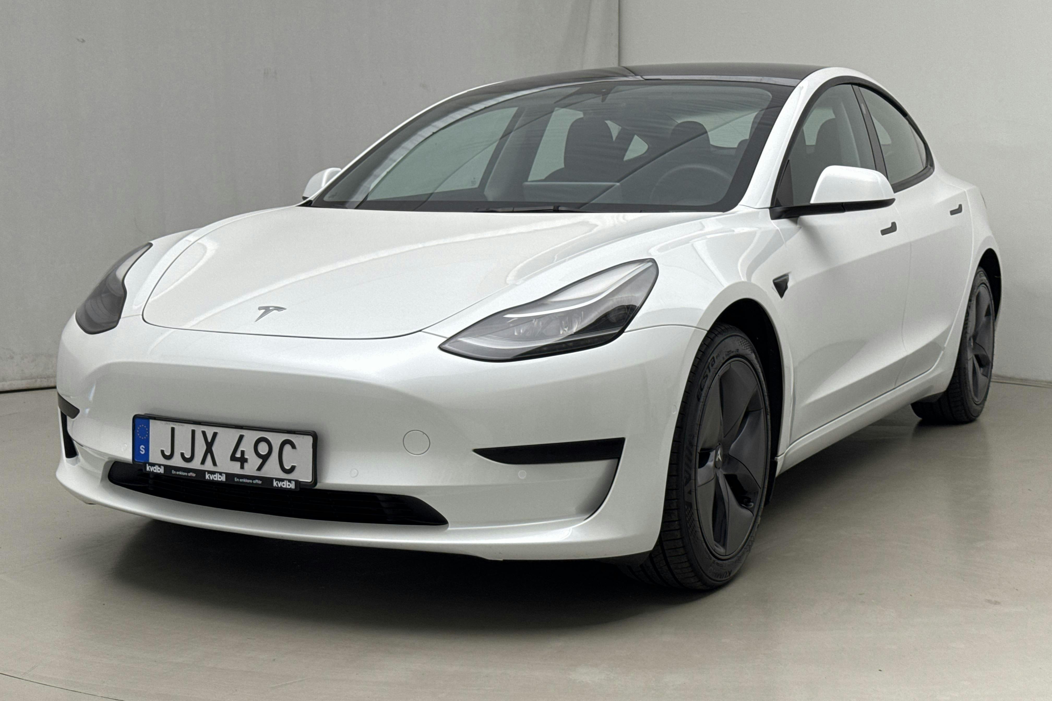 Tesla Model 3 Standard Range RWD - 83 140 km - Automatyczna - biały - 2022