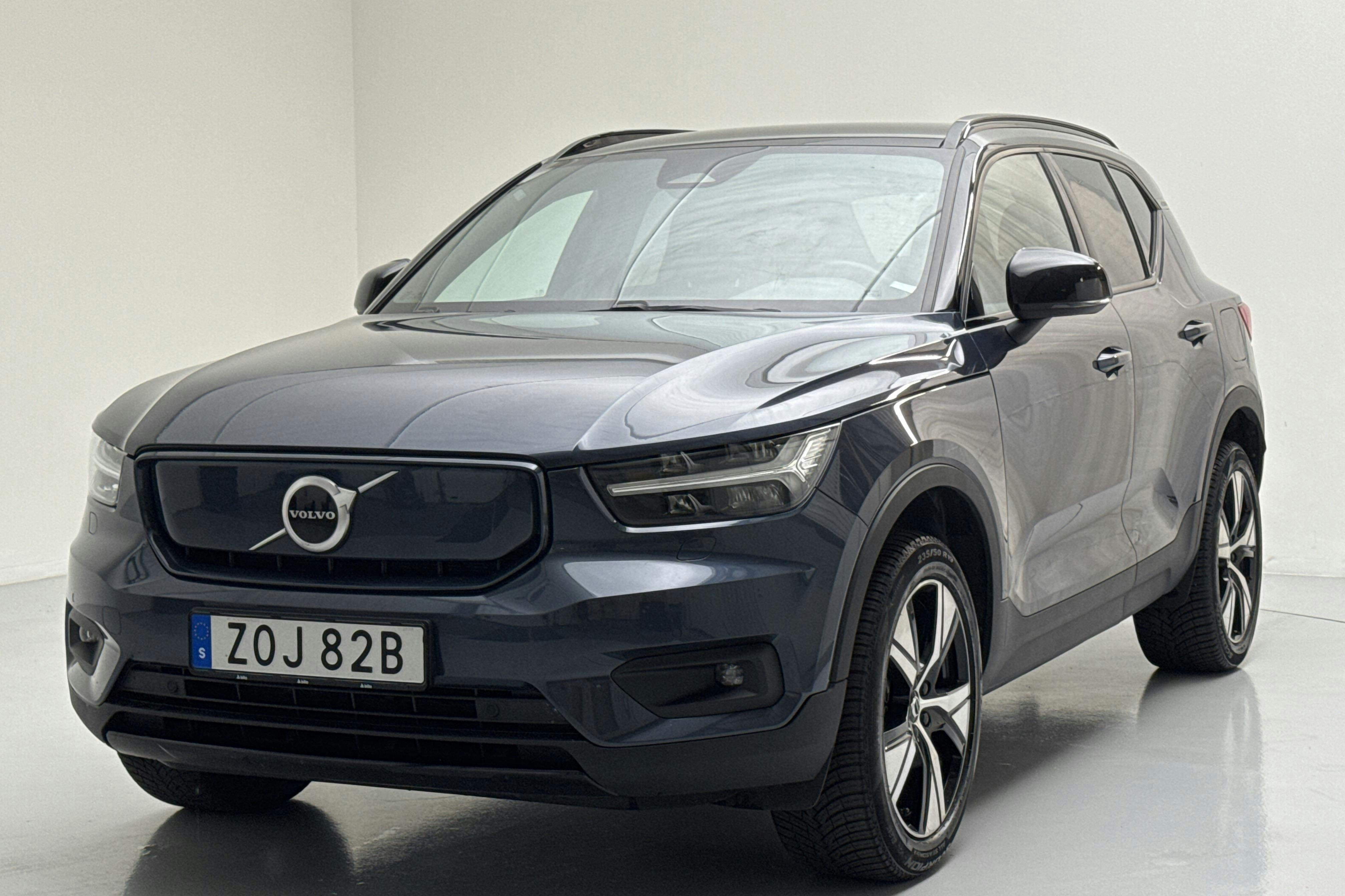 Volvo XC40 P6 Recharge (231hk) - 5 942 mil - Automat - Dark Blue - 2022