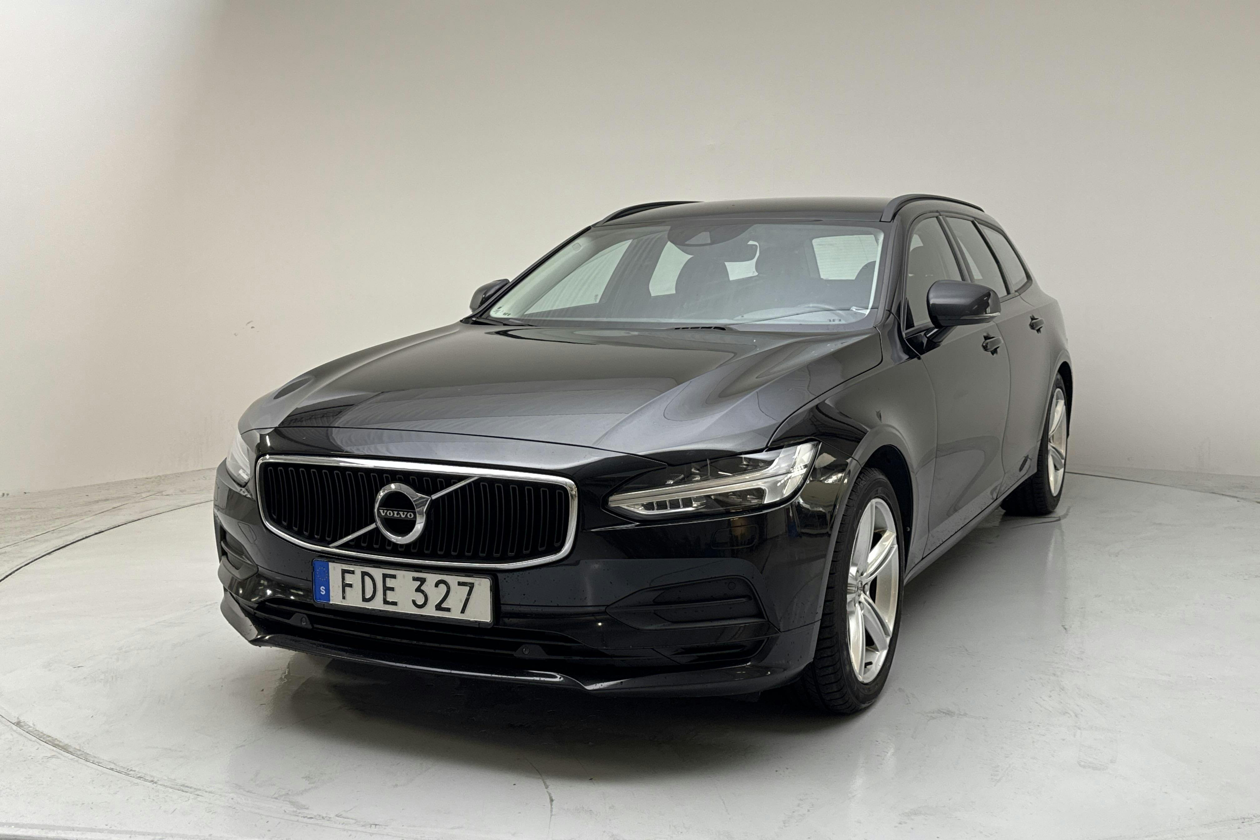 Volvo V90 D3 (150hk) - 221 420 km - Automaatne - must - 2018