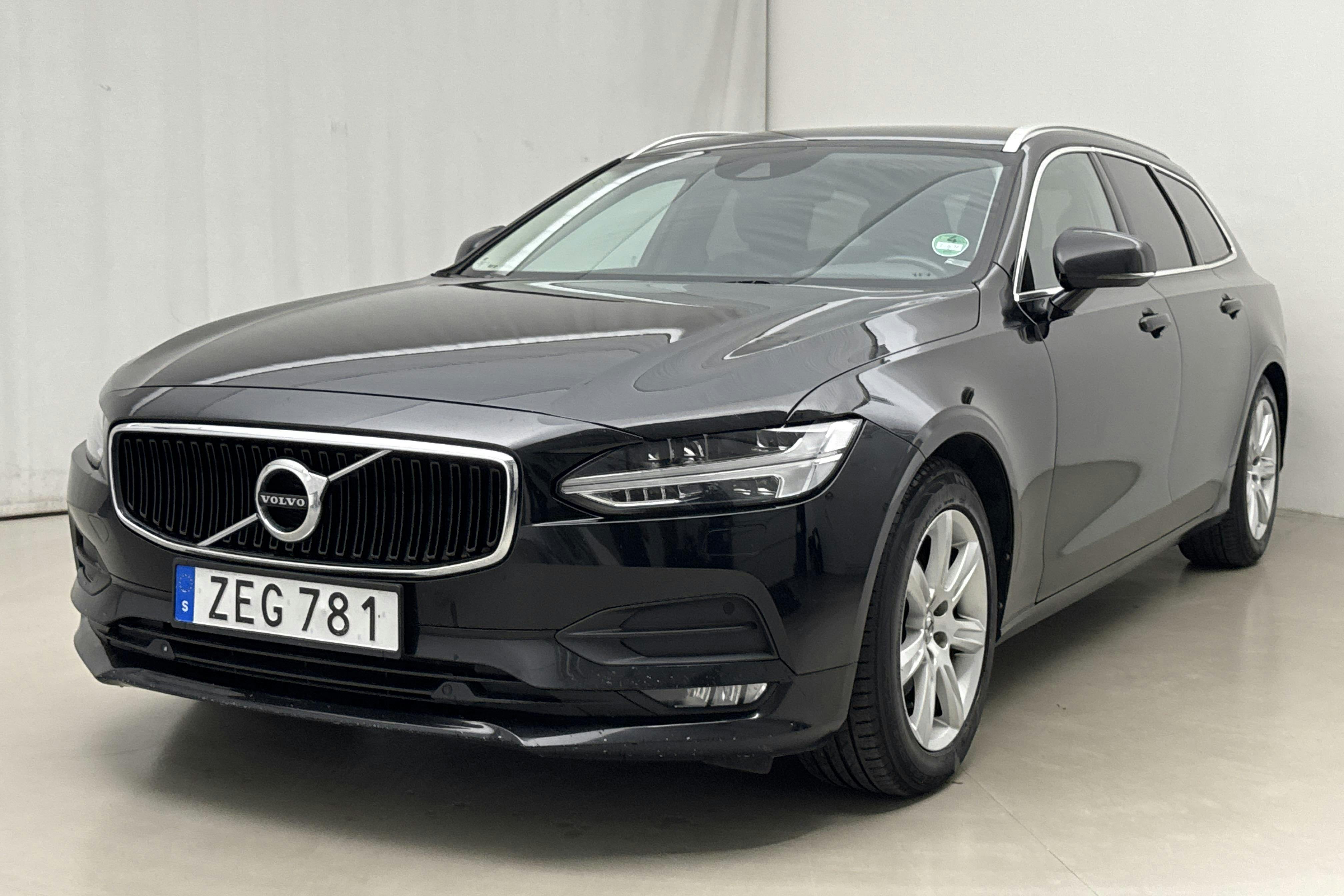 Volvo V90 D3 (150hk) - 16 727 mil - Automat - svart - 2018
