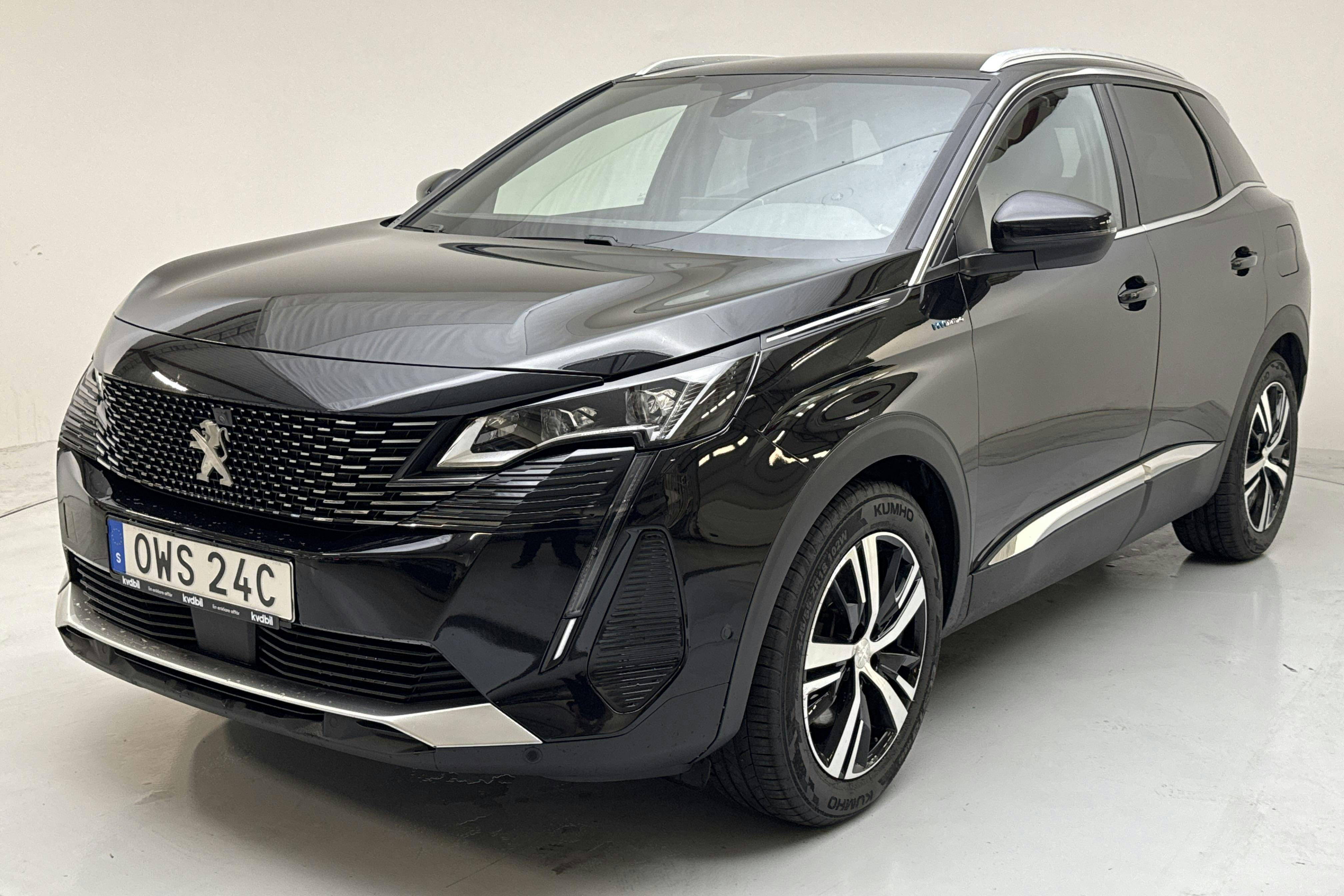 Peugeot 3008 1.6 Plug-in Hybrid 4 (300hk) - 8 561 mil - Automat - svart - 2021