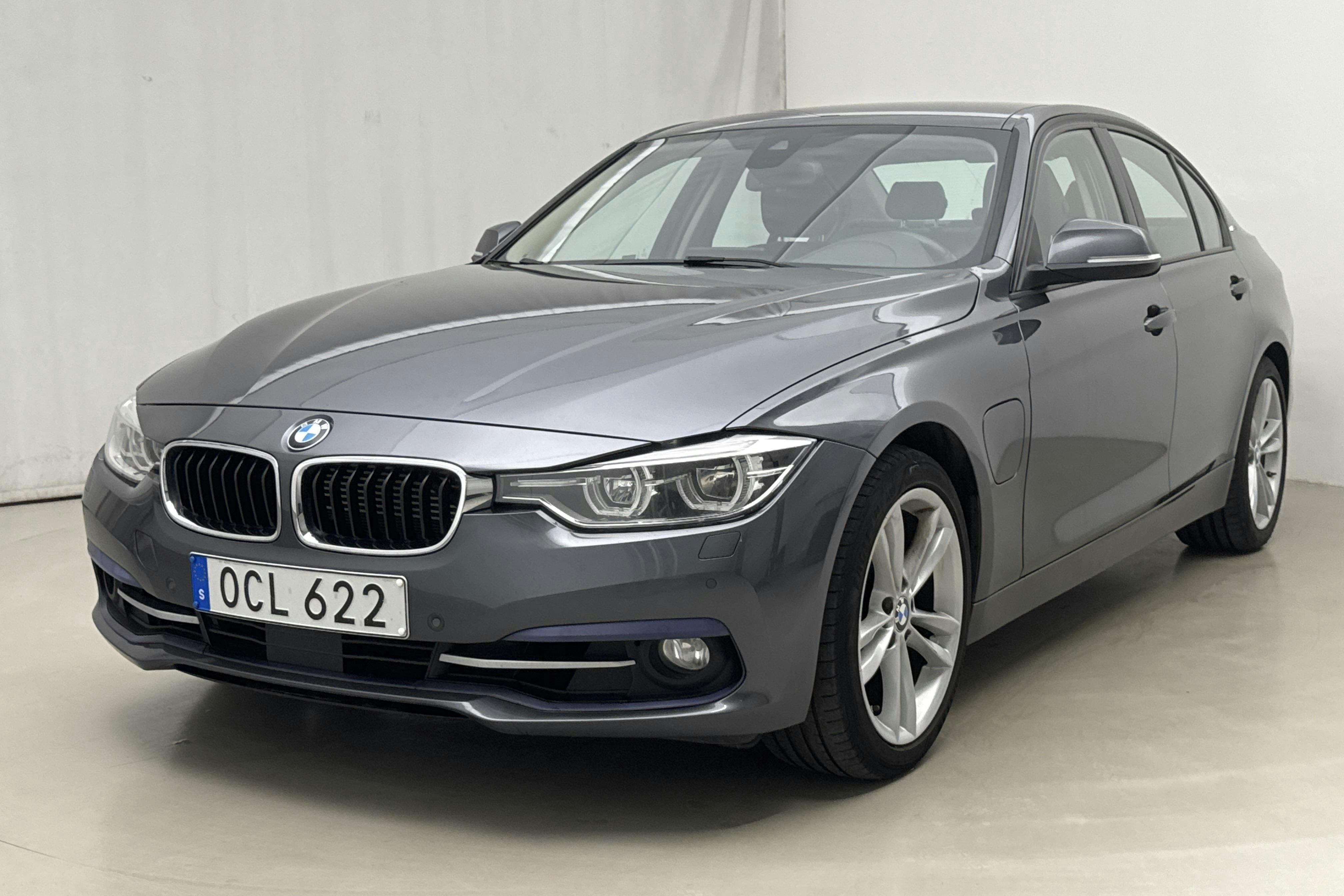 BMW 330e Sedan, F30 (252hk) - 161 380 km - Automatic - gray - 2016