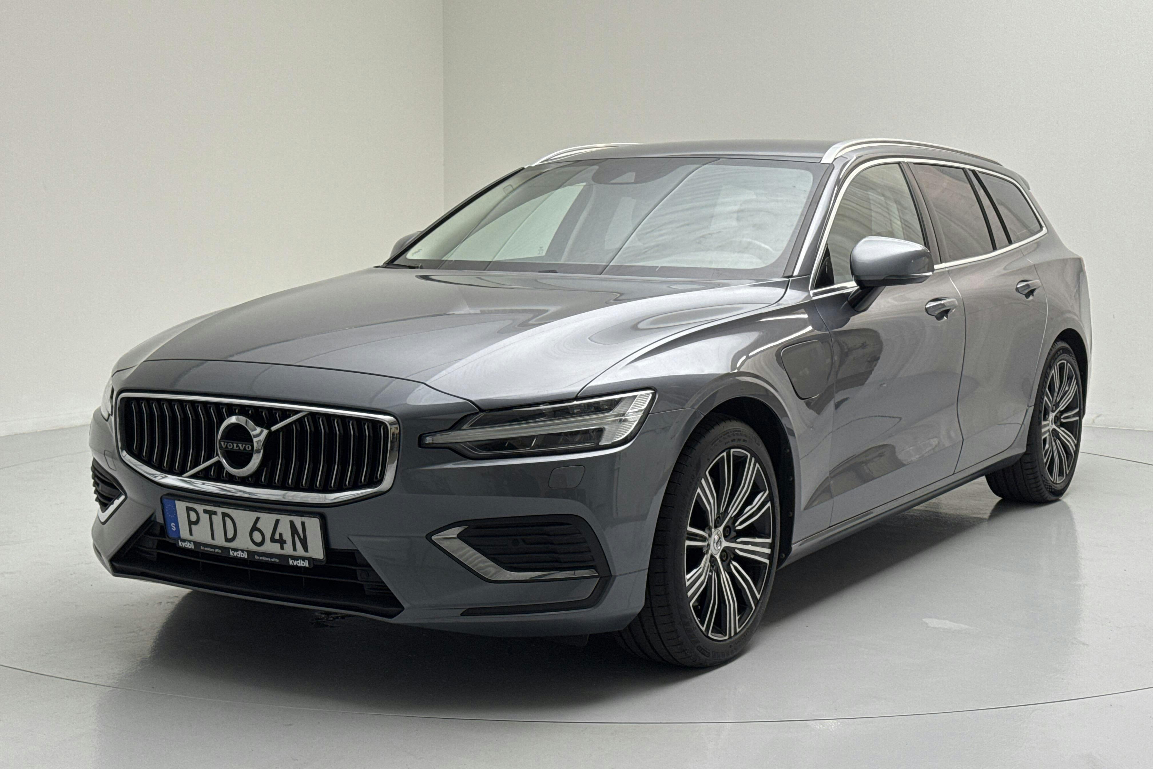 Volvo V60 T6 AWD Twin Engine (340hk) - 104 170 km - Automatic - gray - 2021