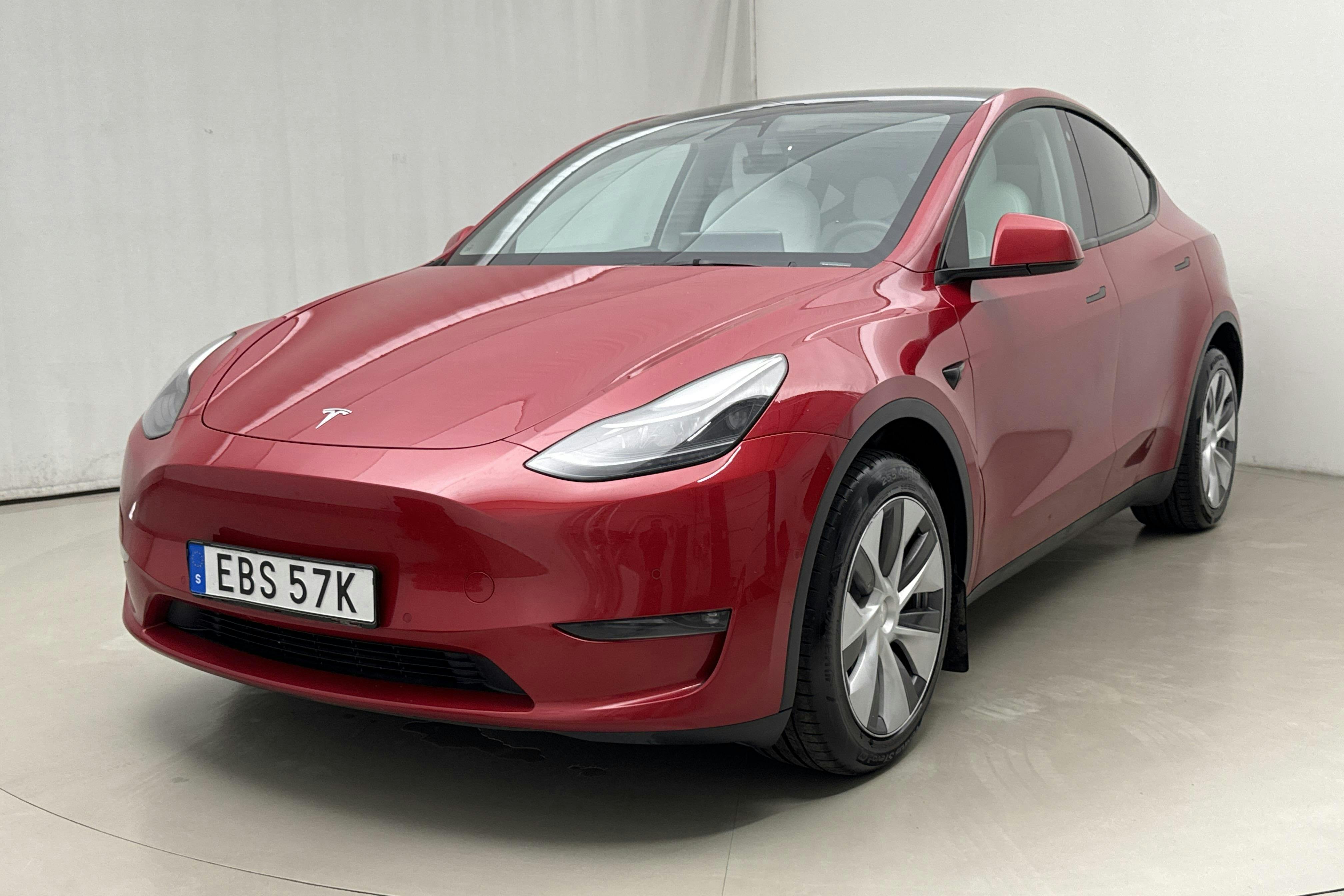 Tesla Model Y Long Range Dual Motor AWD - 84 780 km - Automatic - red - 2022