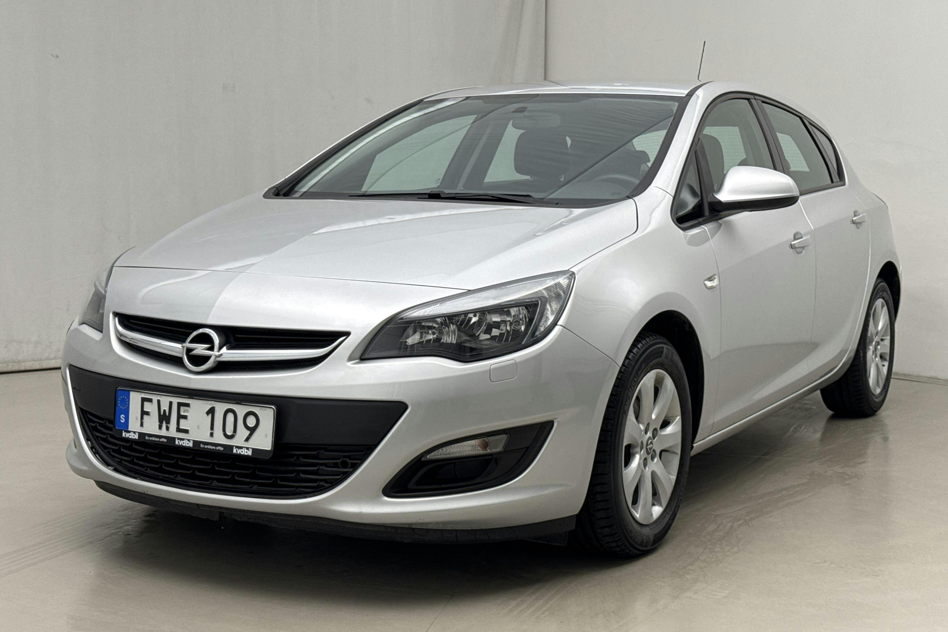 Opel Astra 1.6 ECOTEC 5dr (115hk) - 50 110 km - Käsitsi - hall - 2015