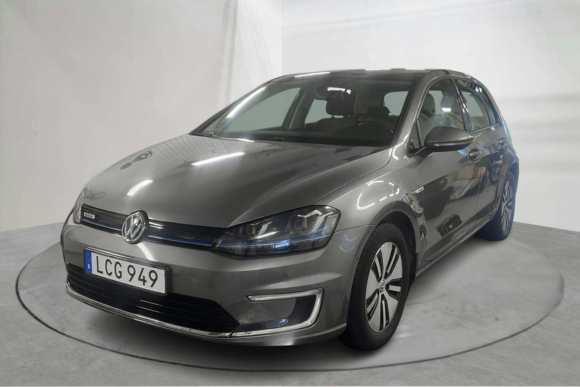 VW e-Golf VII 5dr (115hk) - 28 140 km - Automatic - gray - 2016
