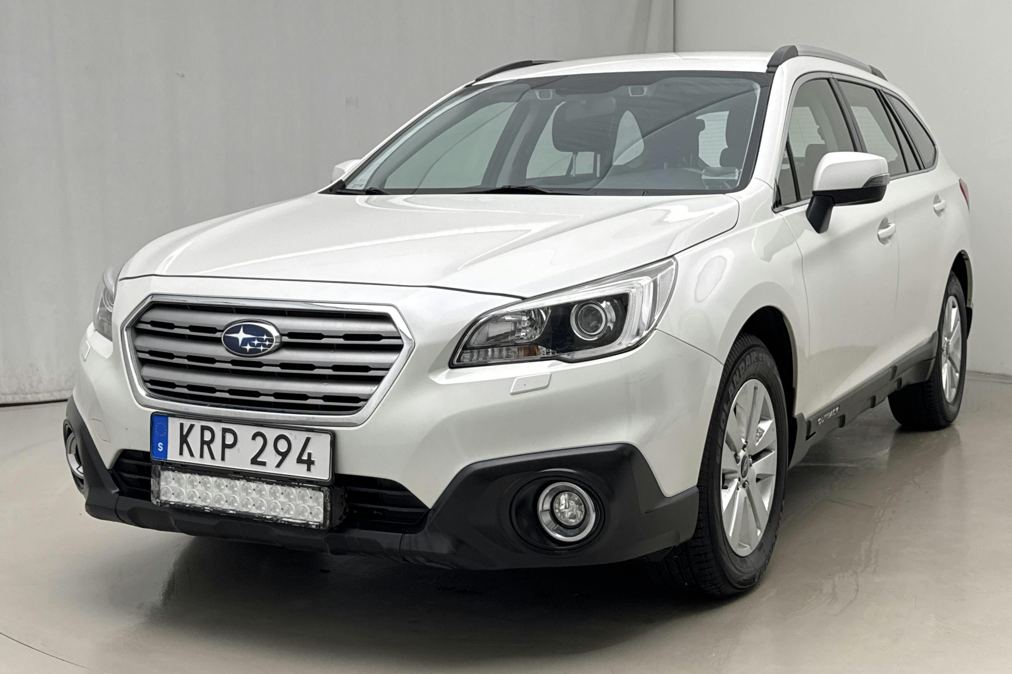 Subaru Outback 2.5i 4WD (175hk) - 152 840 km - Automatic - white - 2015