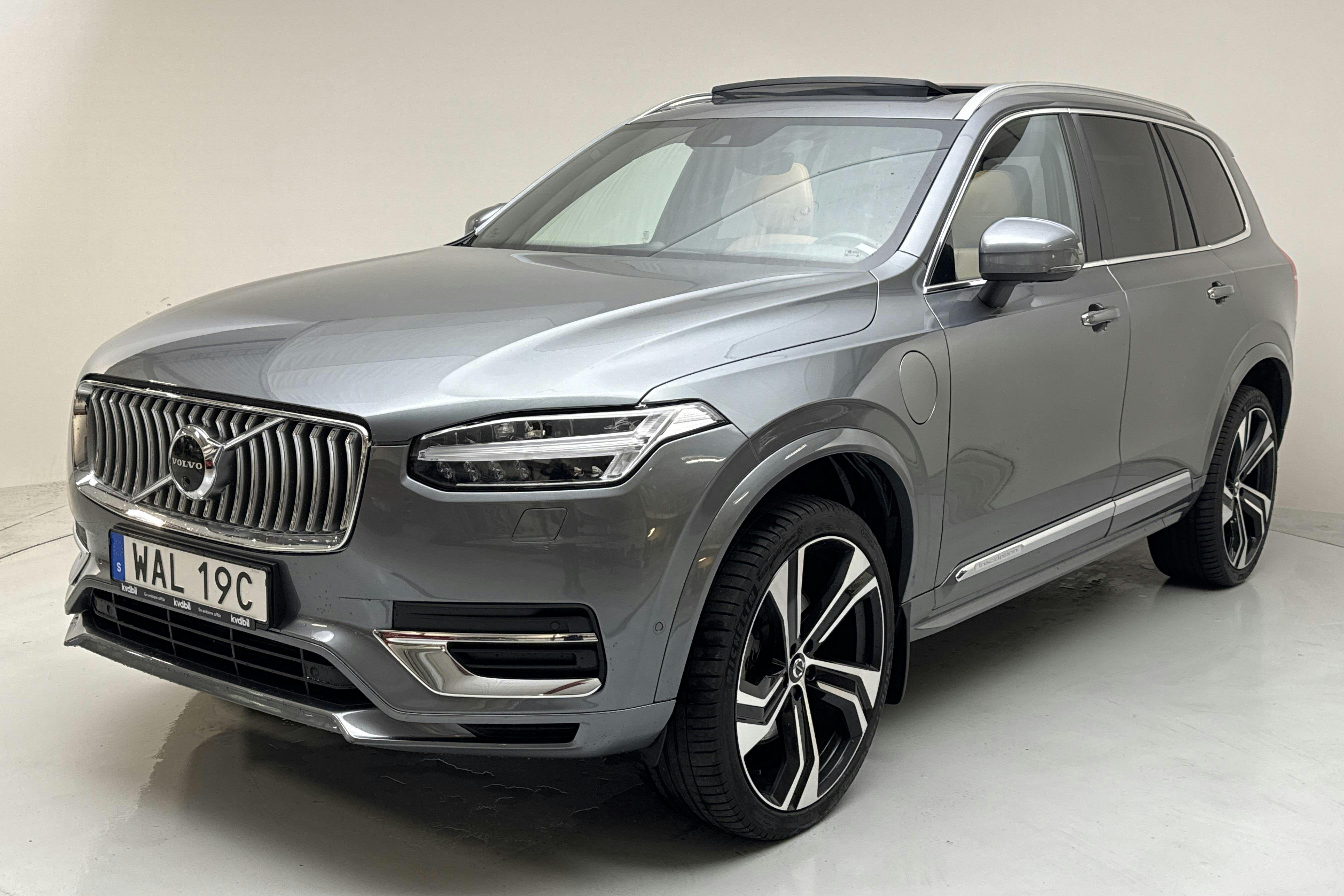 Volvo XC90 T8 AWD Twin Engine (390hk) - 96 250 km - Automatyczna - szary - 2020