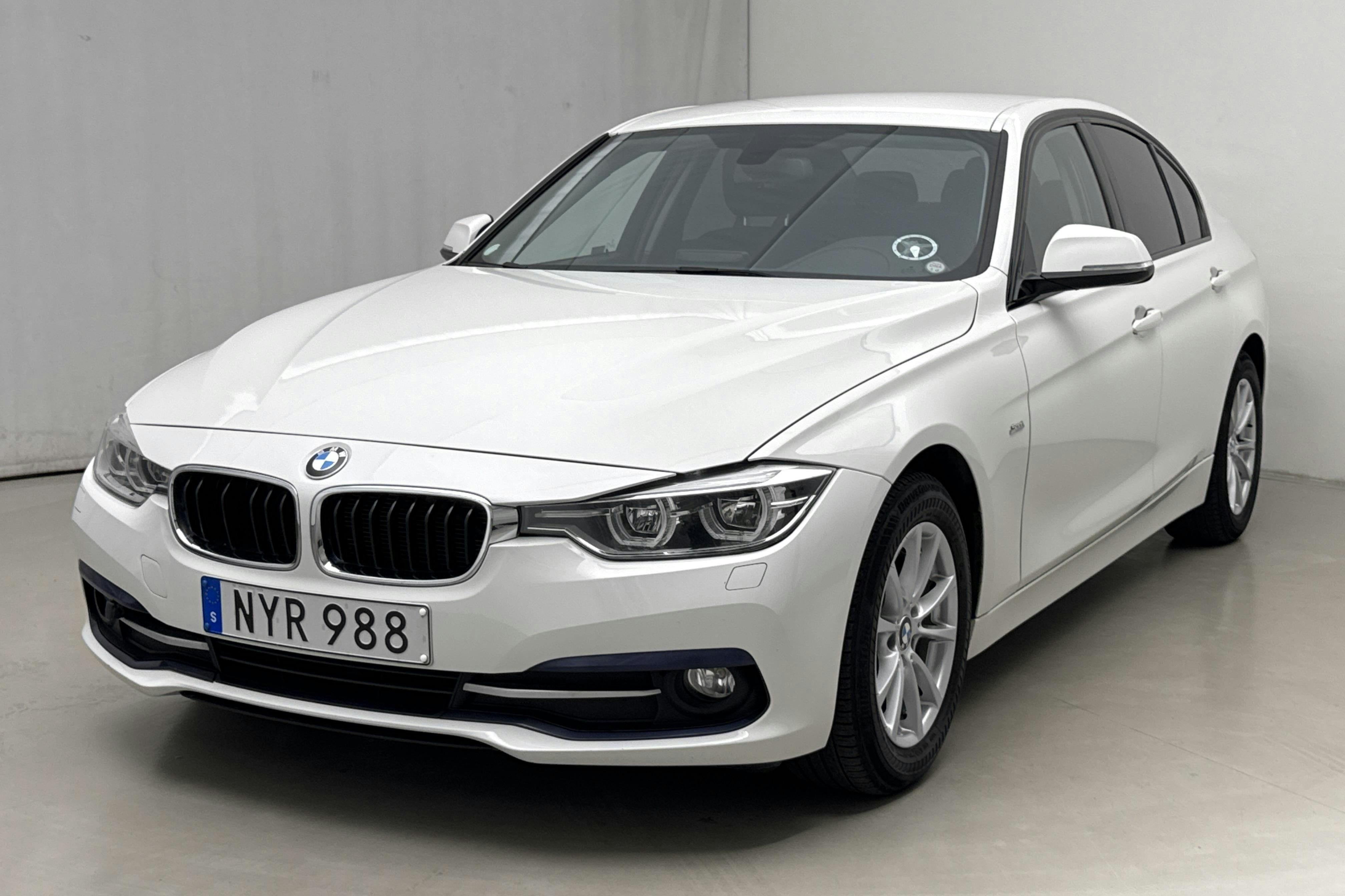 BMW 320d Sedan EfficientDynamics, F30 (163hk) - 13 175 mil - Automat - vit - 2017