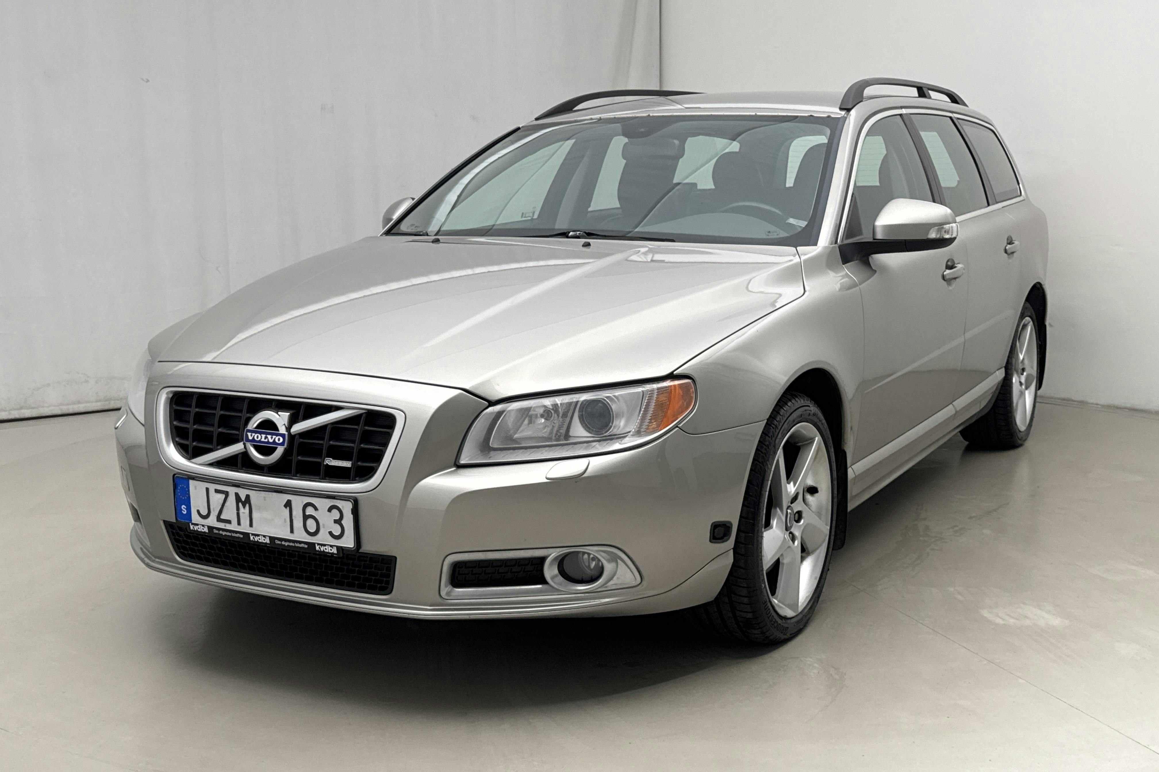 Volvo V70 II 2.4D (175hk) - 262 770 km - Automaatne - Light Brown - 2010