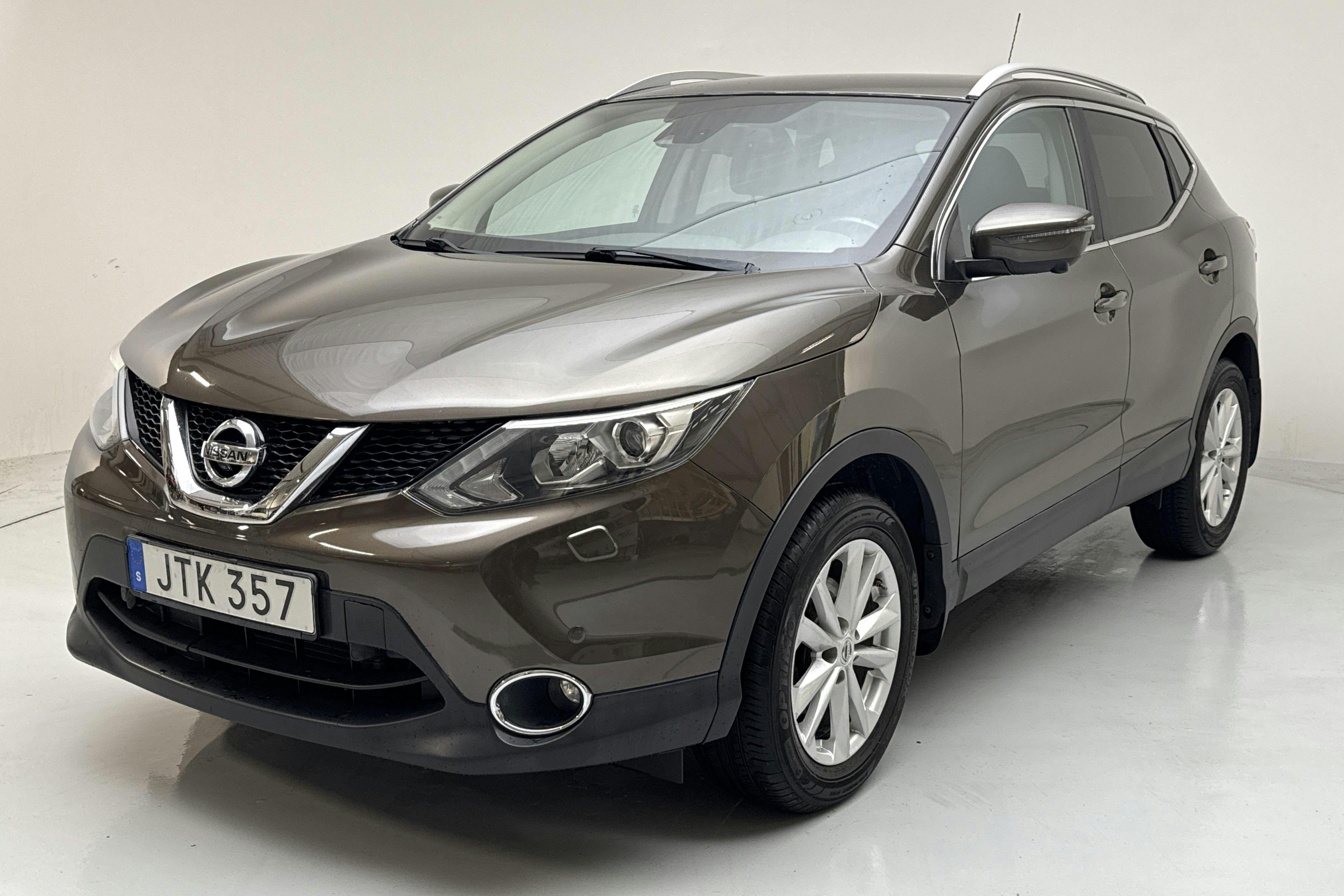 Nissan Qashqai 1.2 (115hk) - 113 460 km - Automatic - brown - 2015