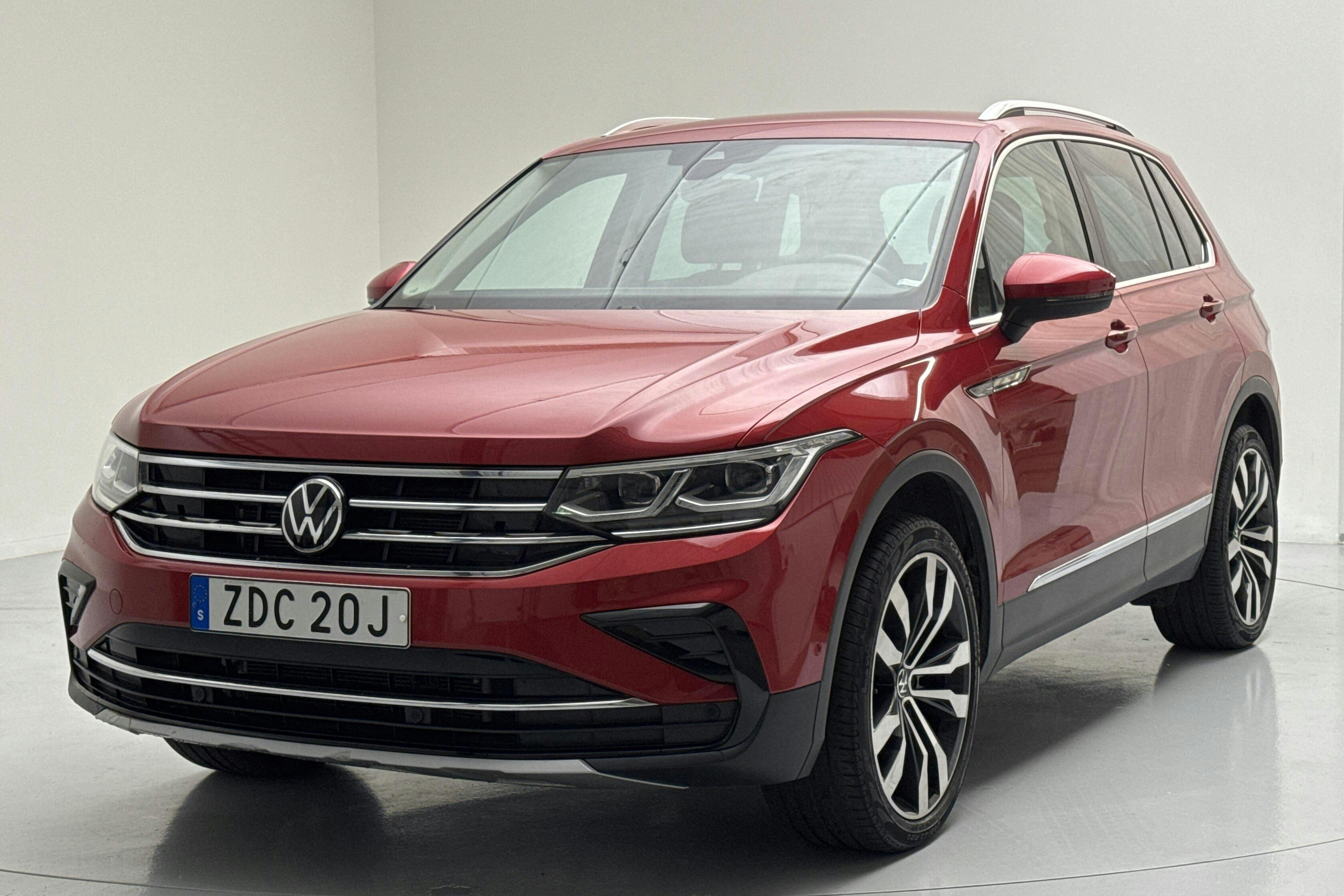 VW Tiguan 2.0 TDI 4MOTION (200hk) - 130 440 km - Automatic - red - 2022