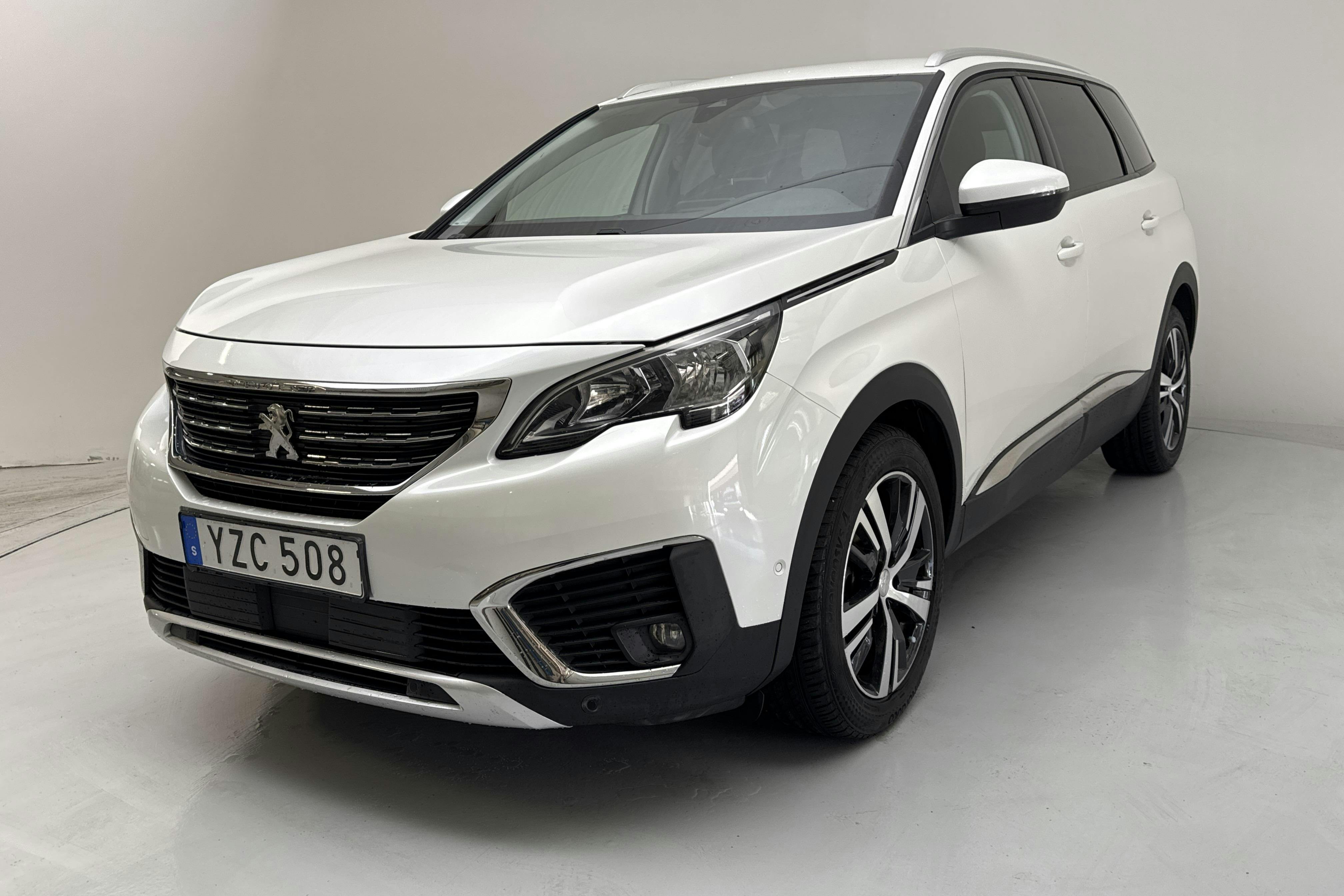 Peugeot 5008 1.2 PureTech (130hk) - 147 280 km - Automatic - 2018