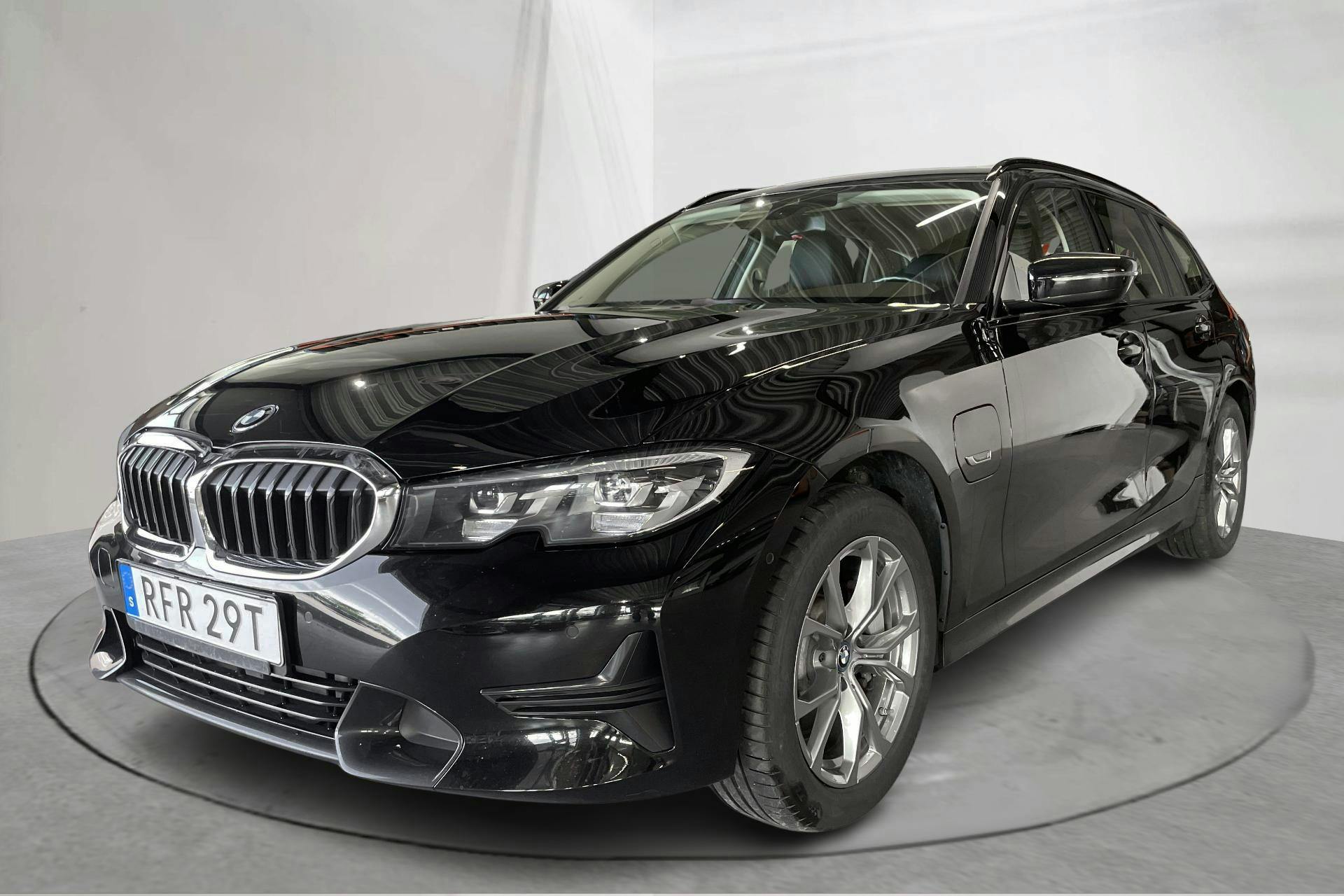 BMW 330e xDrive Touring, G21 (292hk) - 68 690 km - Automatic - black - 2022