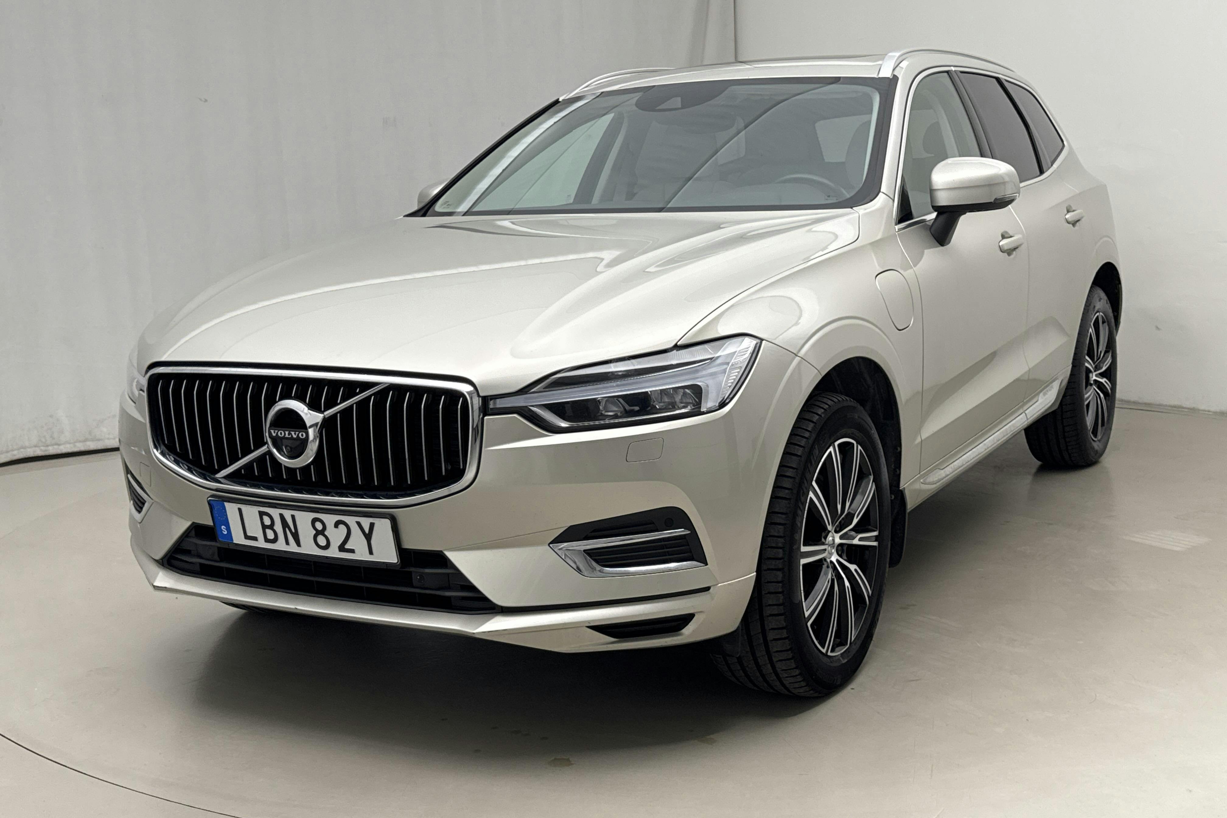 Volvo XC60 T6 AWD Recharge (340hk) - 124 120 km - Automatic - Light Brown - 2021