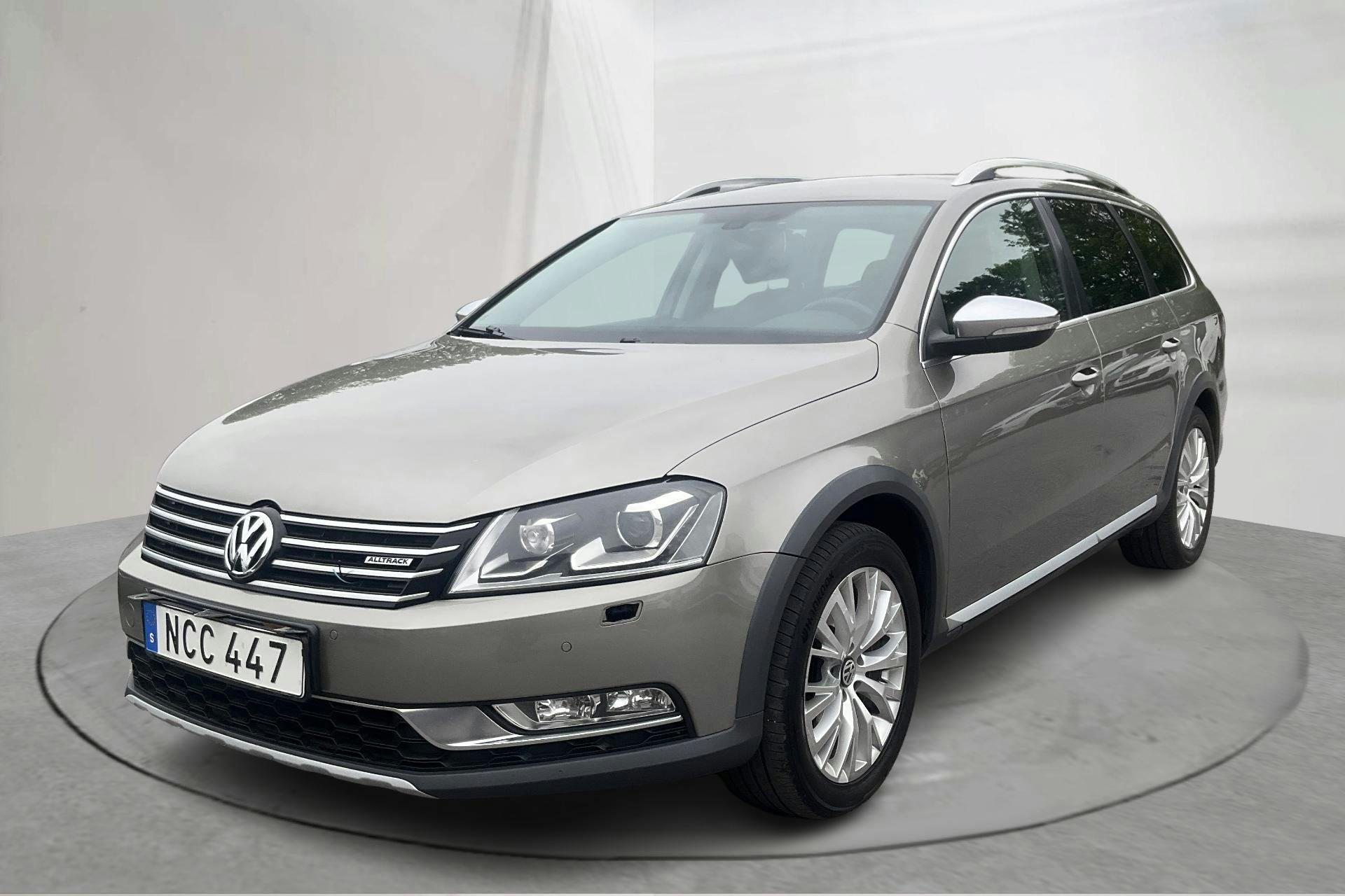 VW Passat Alltrack 2.0 TDI BlueMotion Technology 4Motion (177hk) - 22 682 mil - Automat - Light Brown - 2015