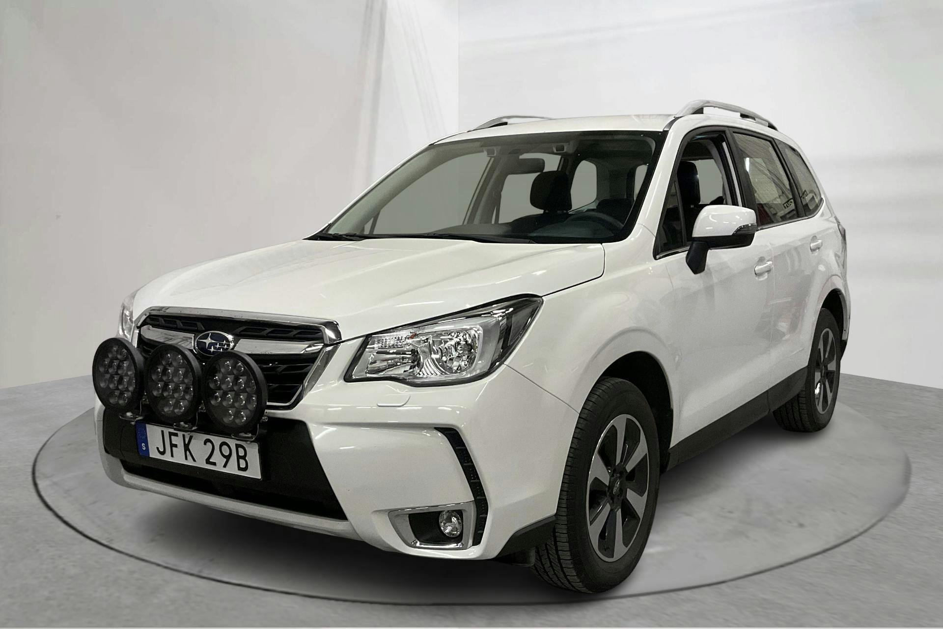 Subaru Forester 2.0 (150hk) - 1 589 mil - Automat - vit - 2019