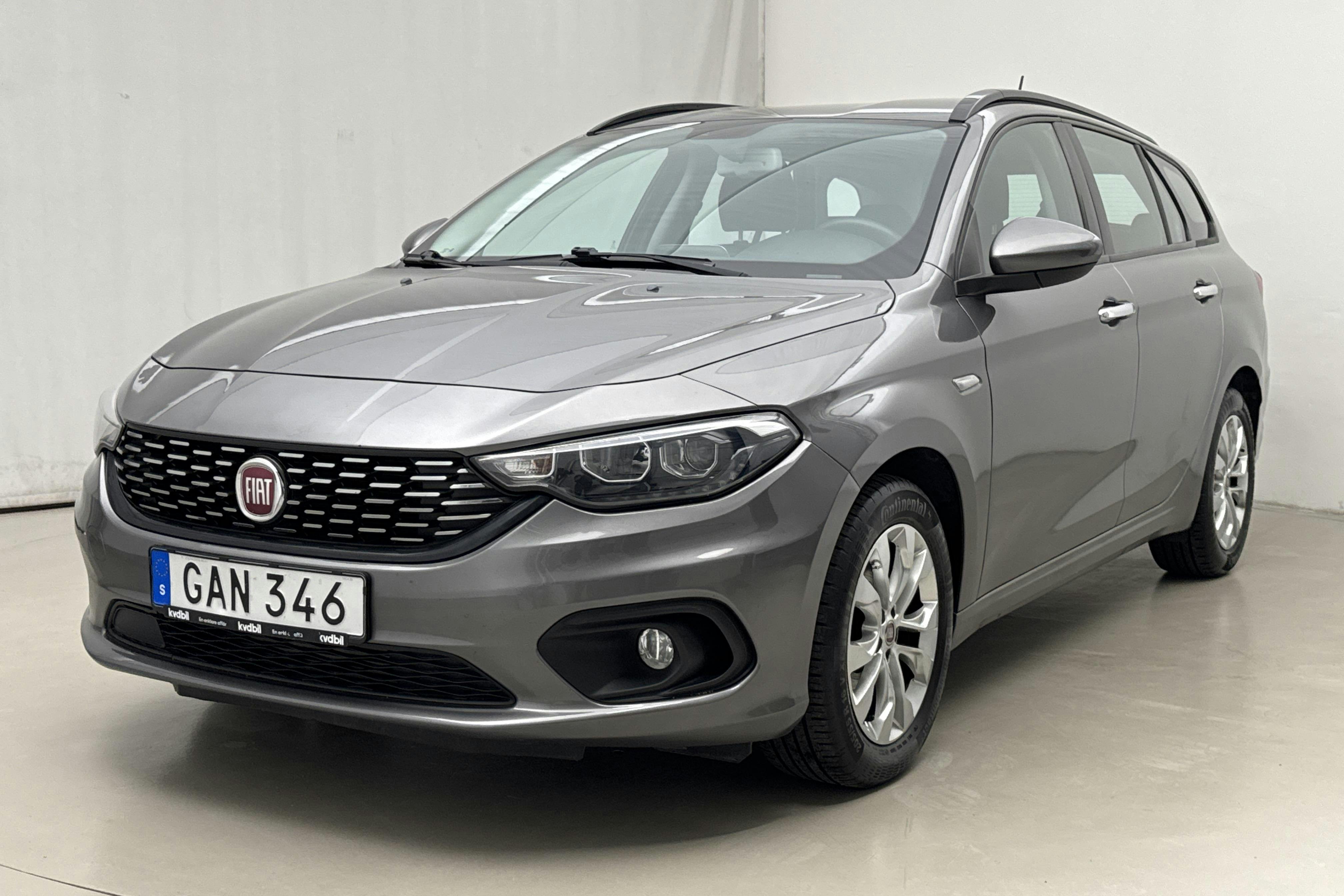 Fiat Tipo 1.4 Kombi (120hk) - 5 870 mil - Manuell - grå - 2018