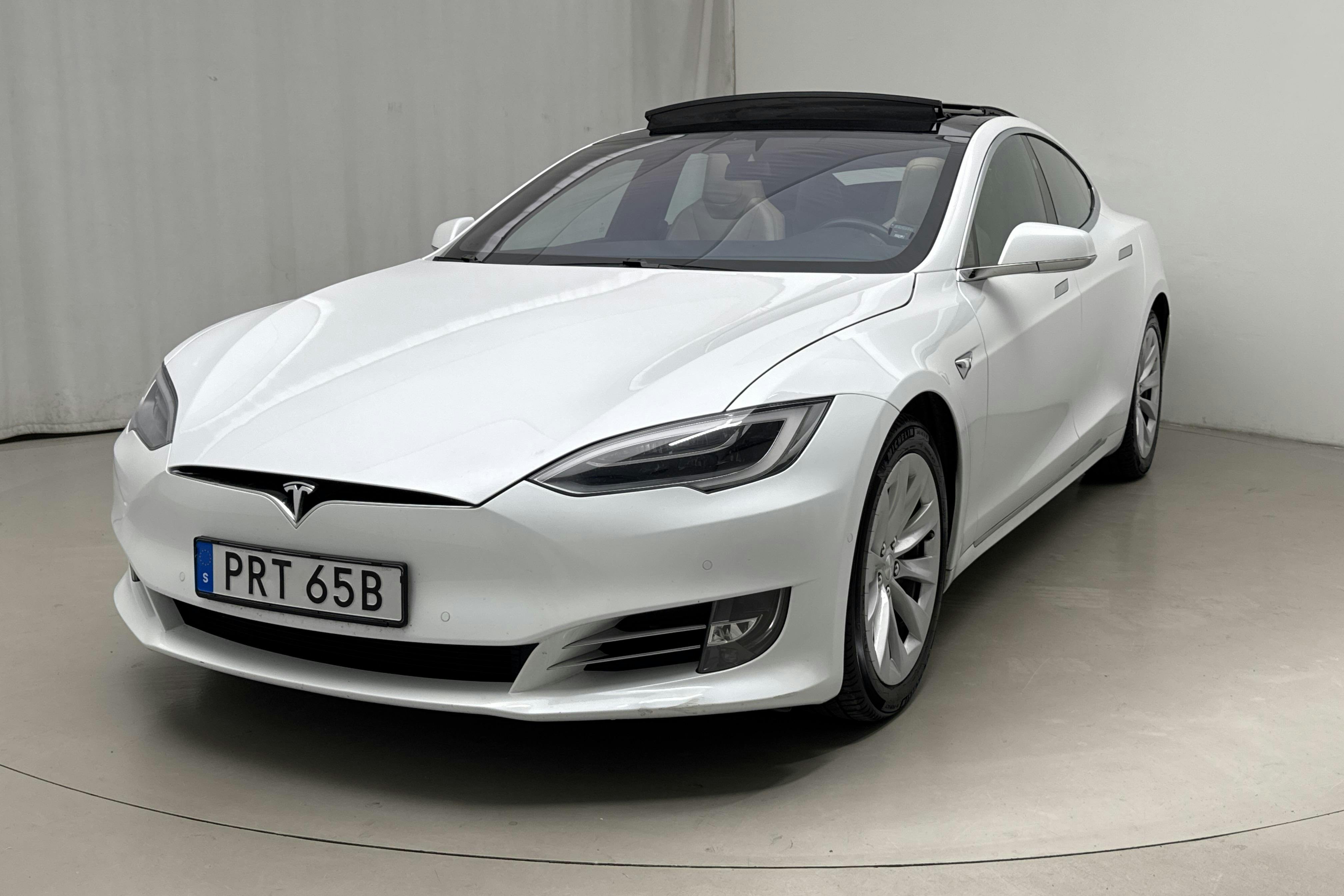 Tesla Model S 75D - 136 800 km - Automatic - white - 2016