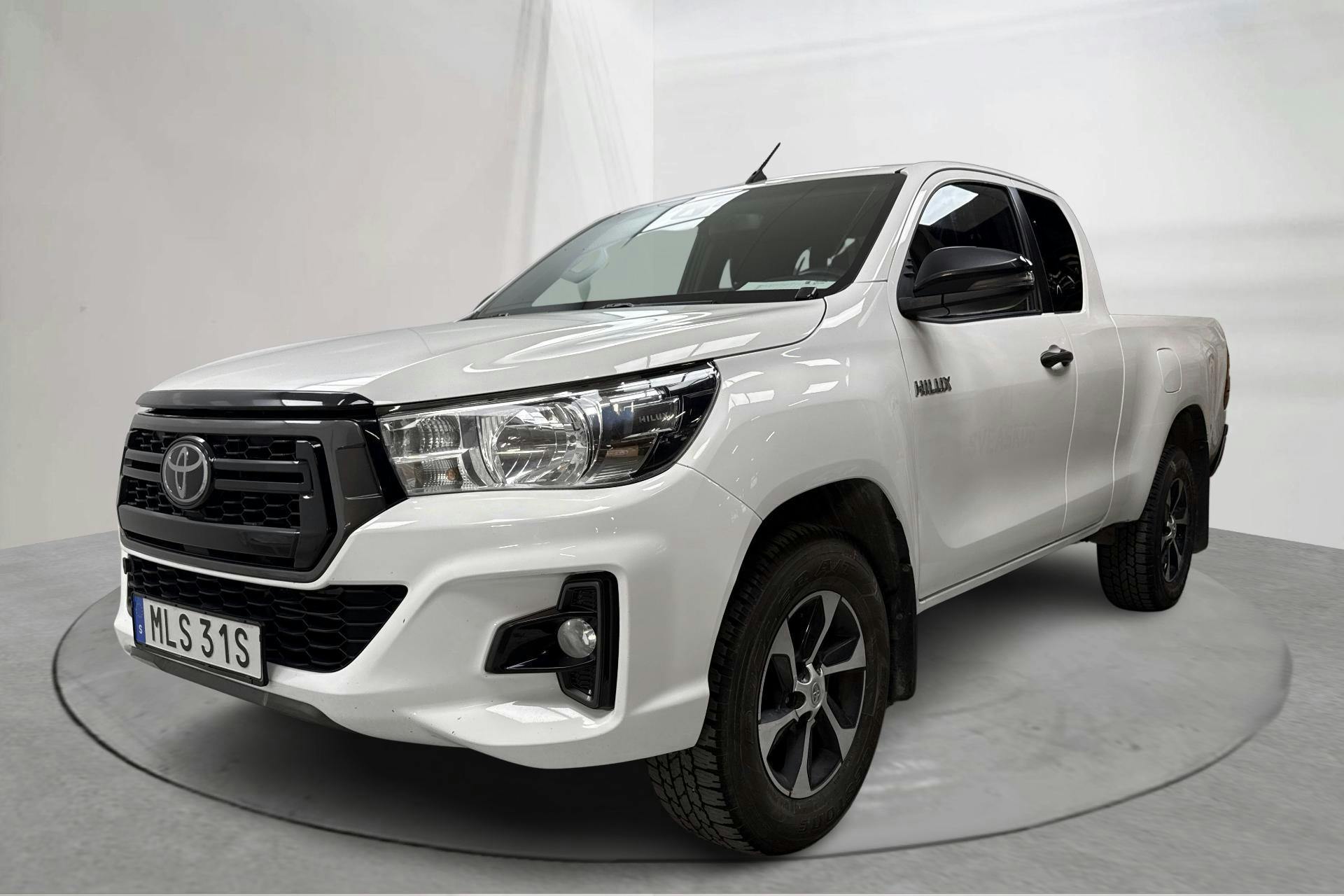 Toyota Hilux 2.4 D 4WD (150hk) - 22 746 mil - Manuell - vit - 2020