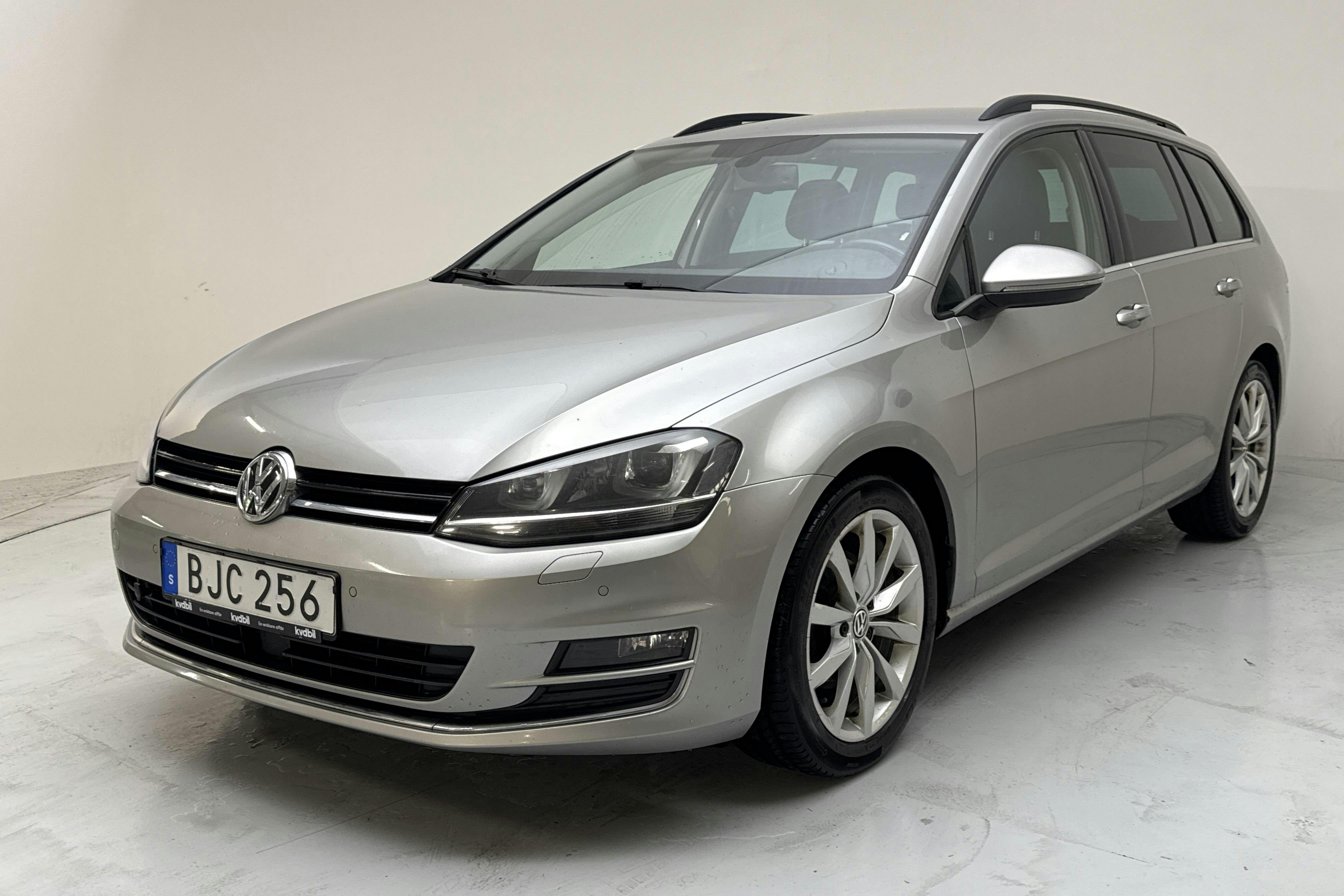 VW Golf VII 1.4 TSI Sportscombi (140hk) - 182 880 km - Automaatne - hõbe - 2015