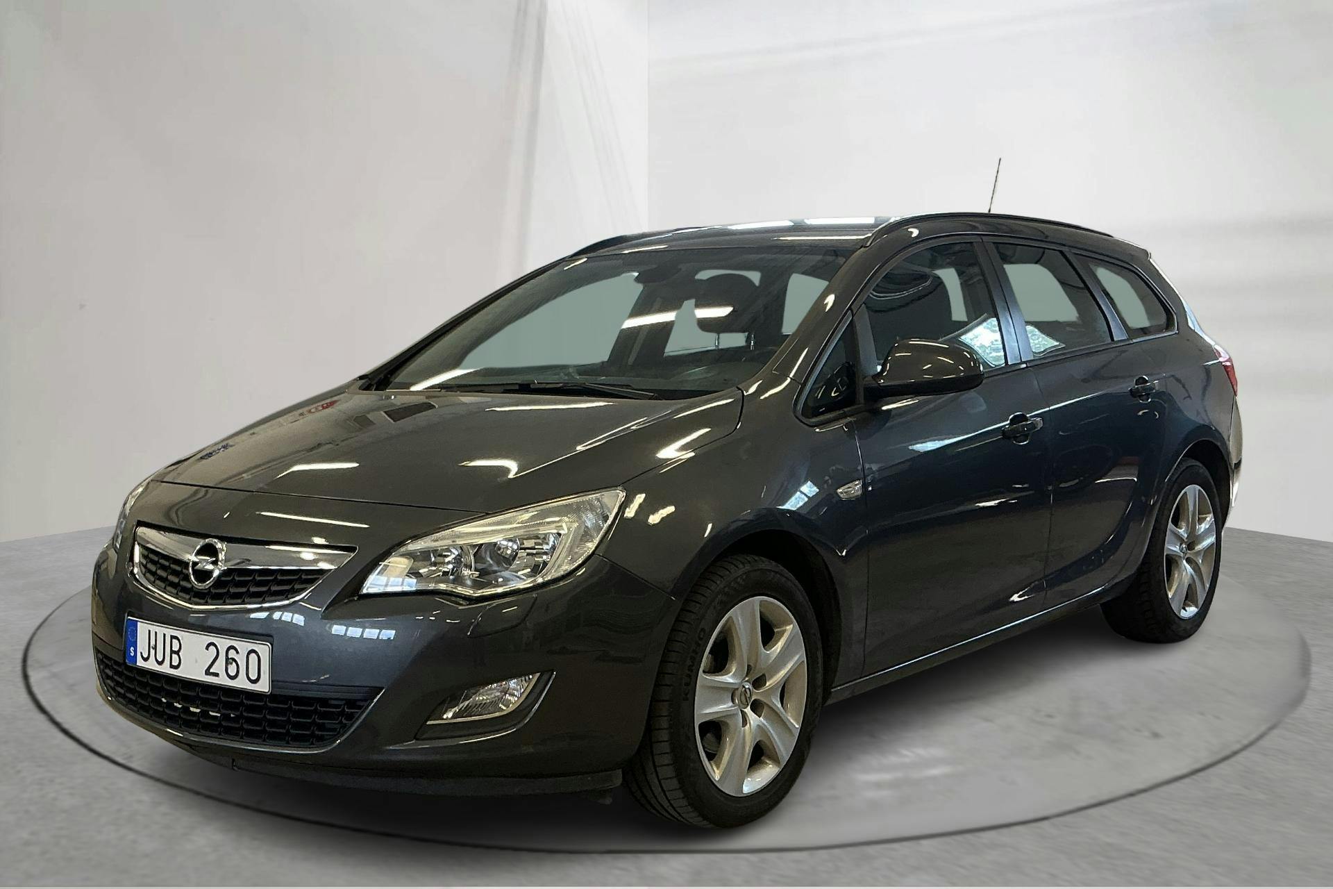 Opel Astra 2.0 CDTI ECOTEC Sports Tourer (160hk) - 113 940 km - Automaattinen - harmaa - 2011