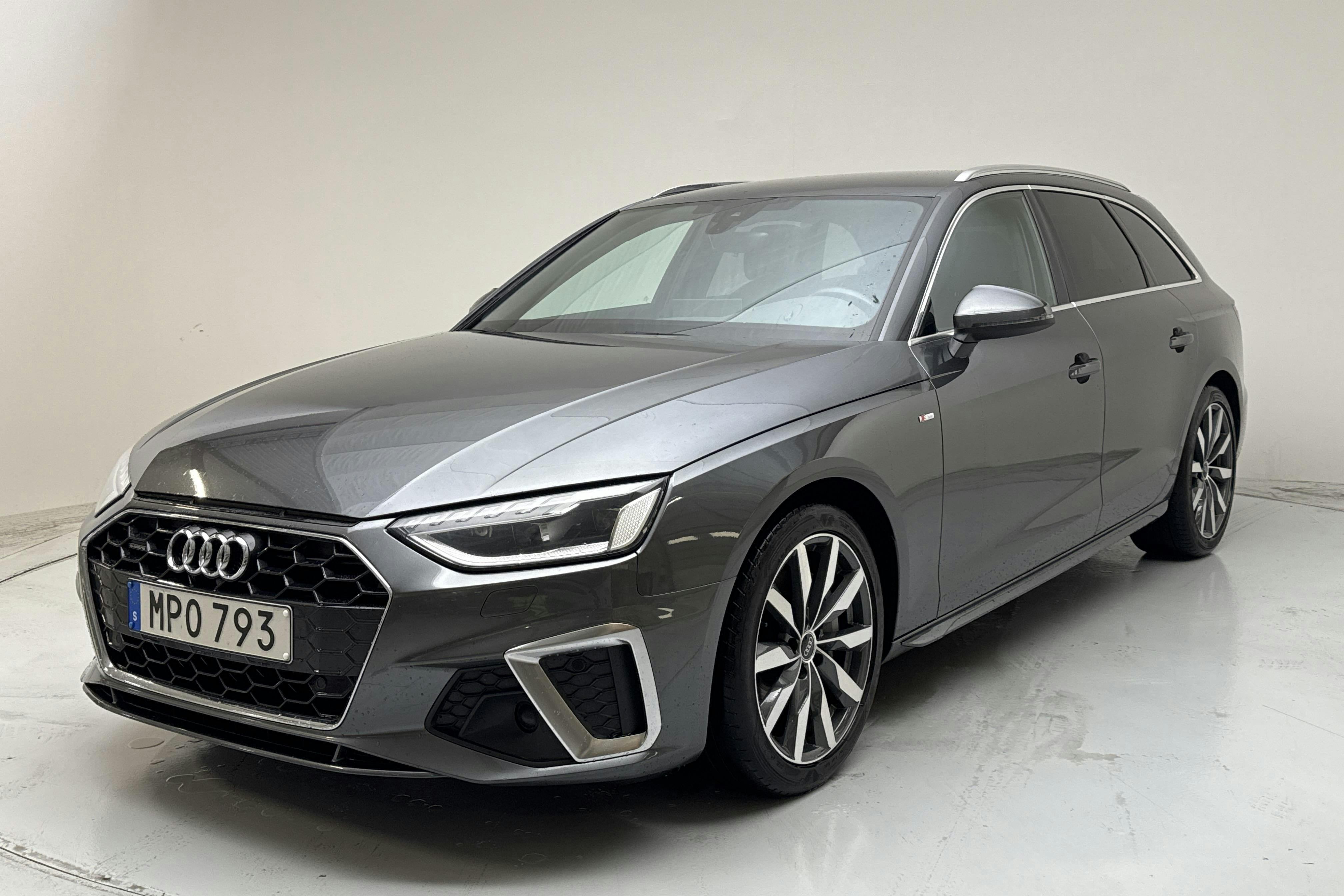Audi A4 Avant 40 TDI quattro (204hk) - 12 147 mil - Automat - grå - 2021