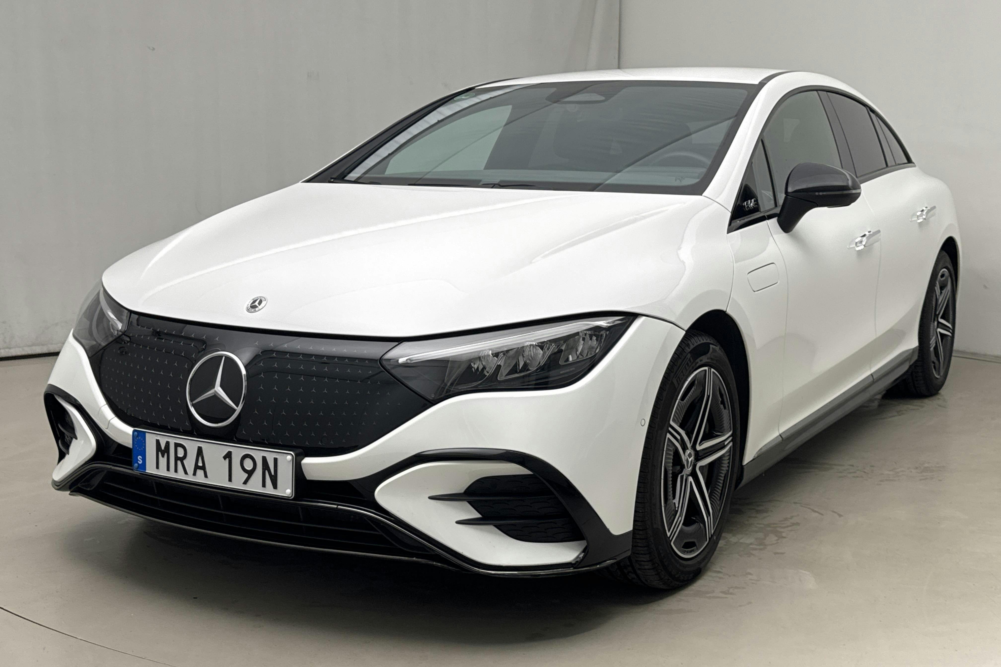 Mercedes EQE 350 4Matic V295 (292hk) - 102 740 km - Automatic - white - 2023