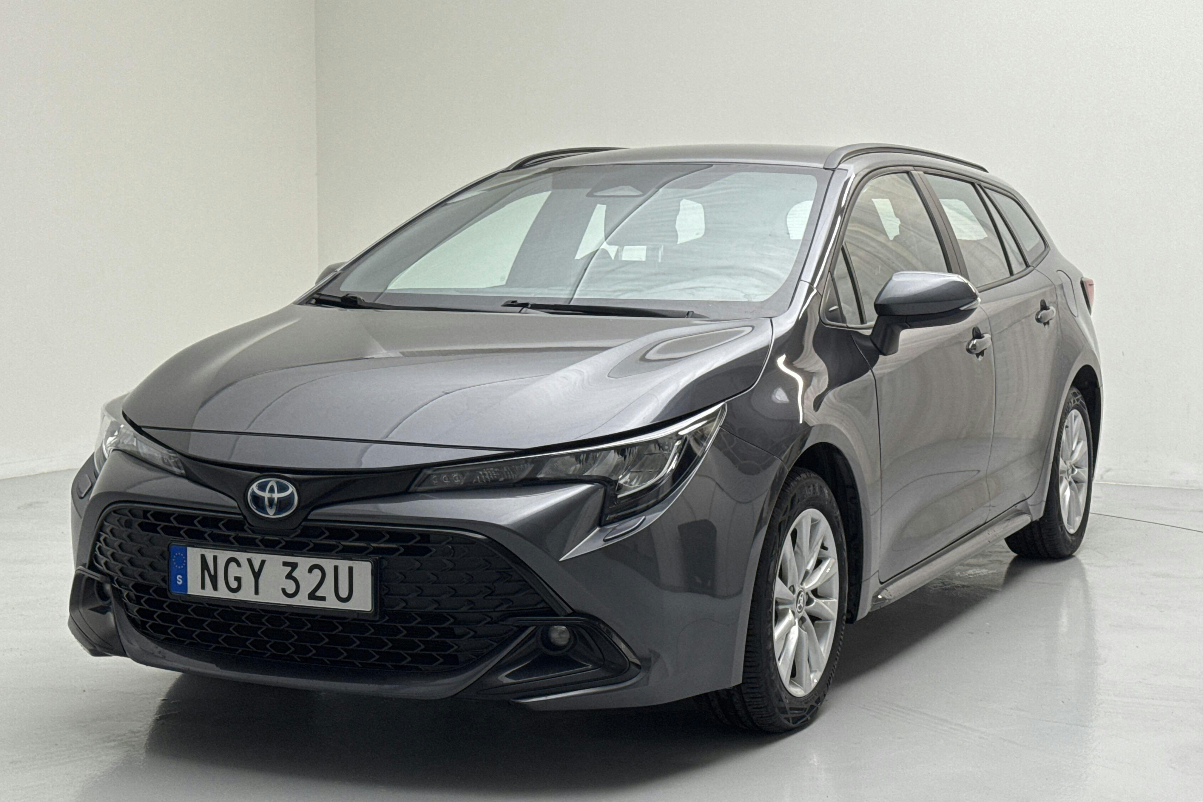 Toyota Corolla 1.8 Hybrid Touring Sports (140hk) - 4 102 mil - Automat - Dark Grey - 2023