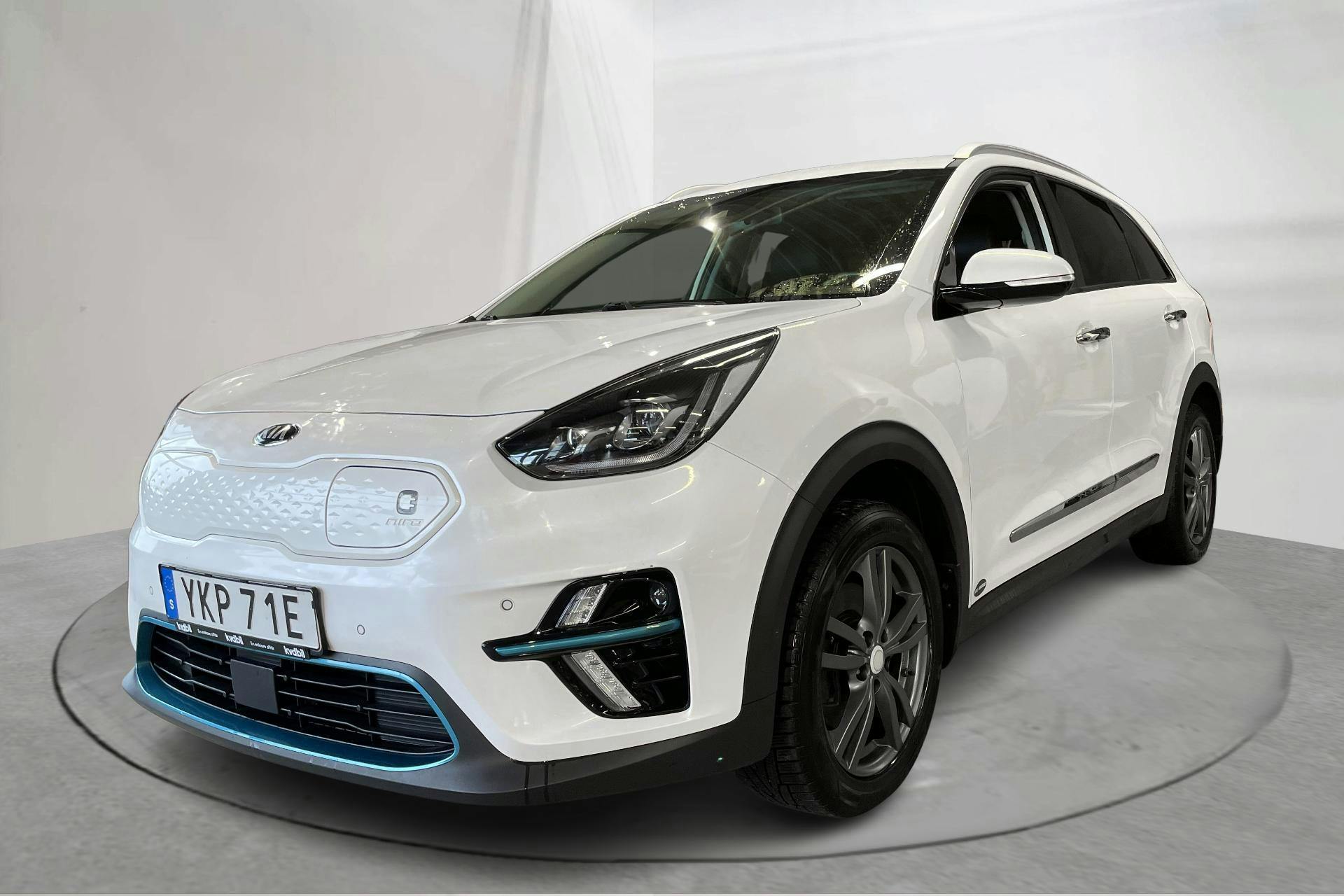 KIA e-Niro 64kWh (204hk) - 123 360 km - Automatic - white - 2021