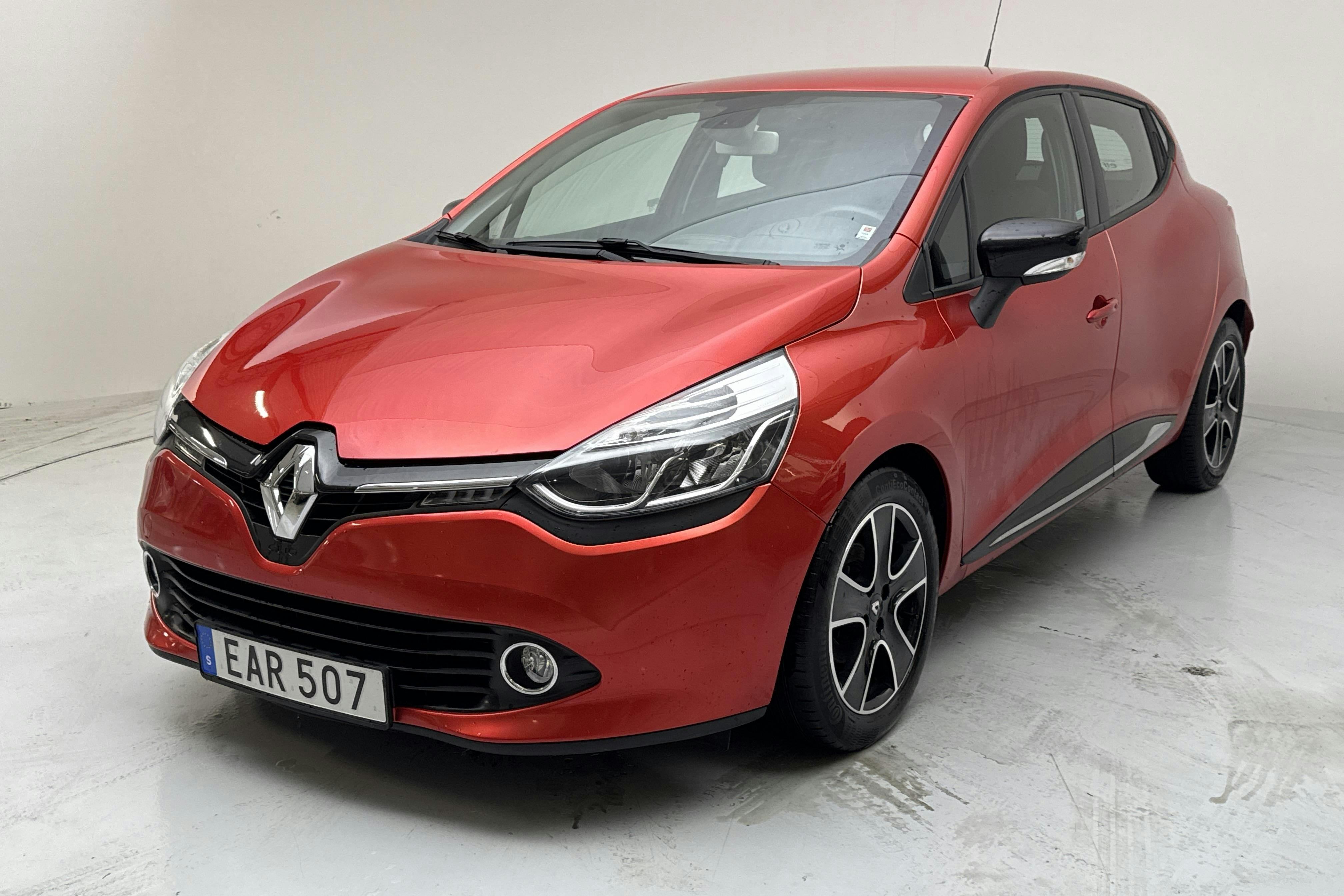 Renault Clio IV 0.9 TCe 90 5dr (90hk) - 45 130 km - Käsitsi - punane - 2015