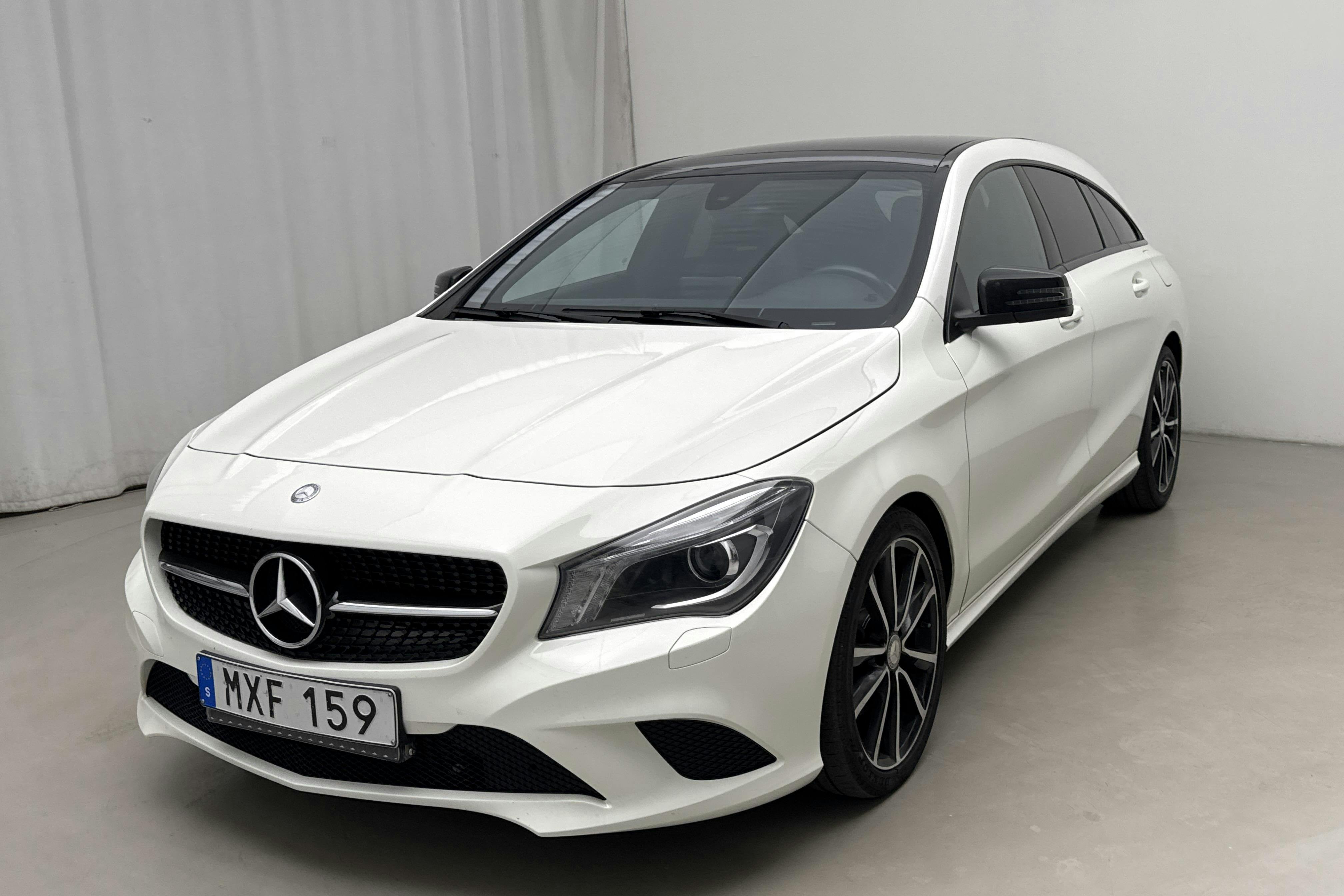 Mercedes CLA 220 d 4MATIC Shooting Brake (177hk) - 17 435 mil - Automat - vit - 2016