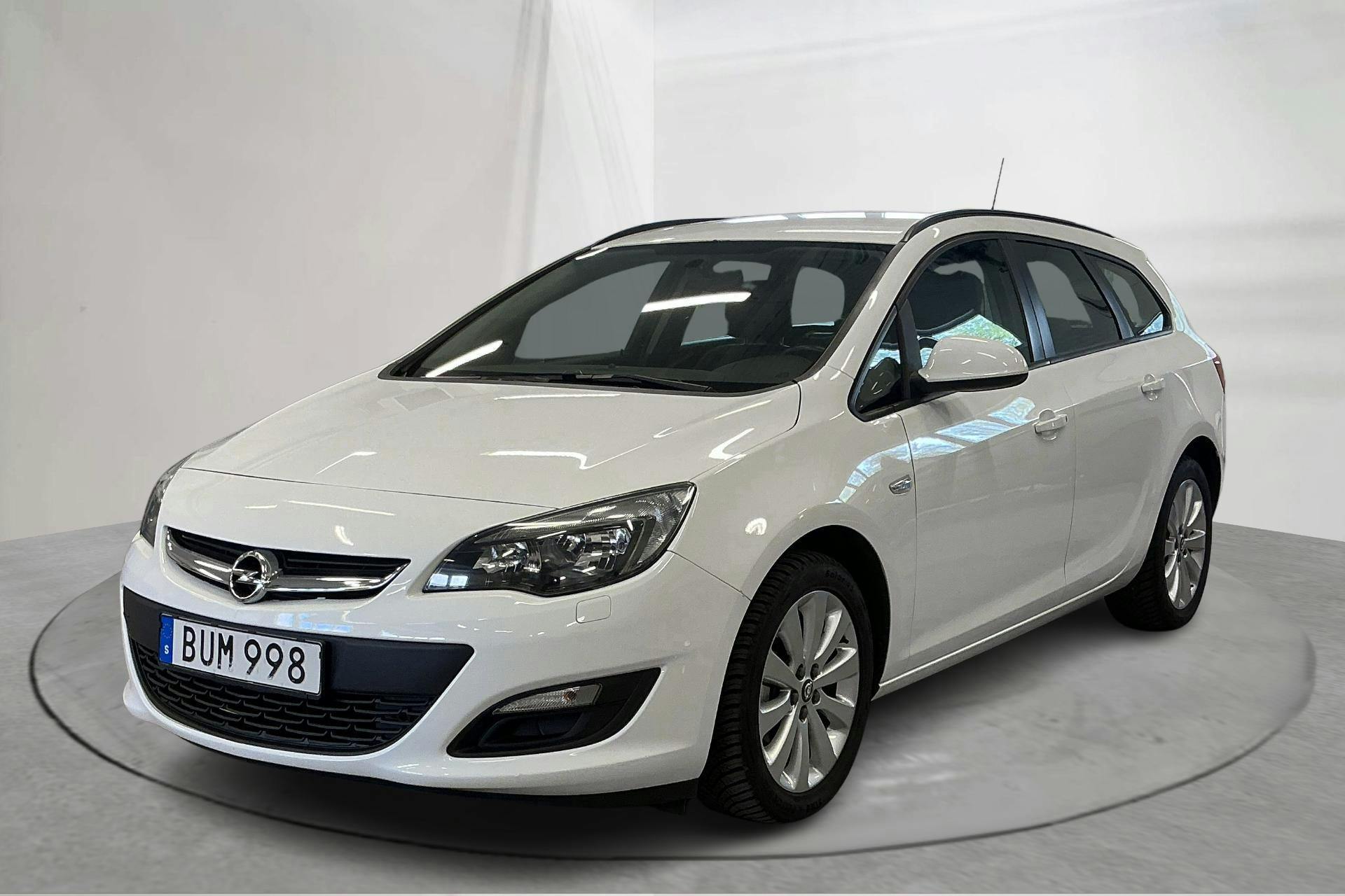 Opel Astra 1.4 Turbo ECOTEC Sports Tourer (140hk) - 10 983 mil - Automat - vit - 2014