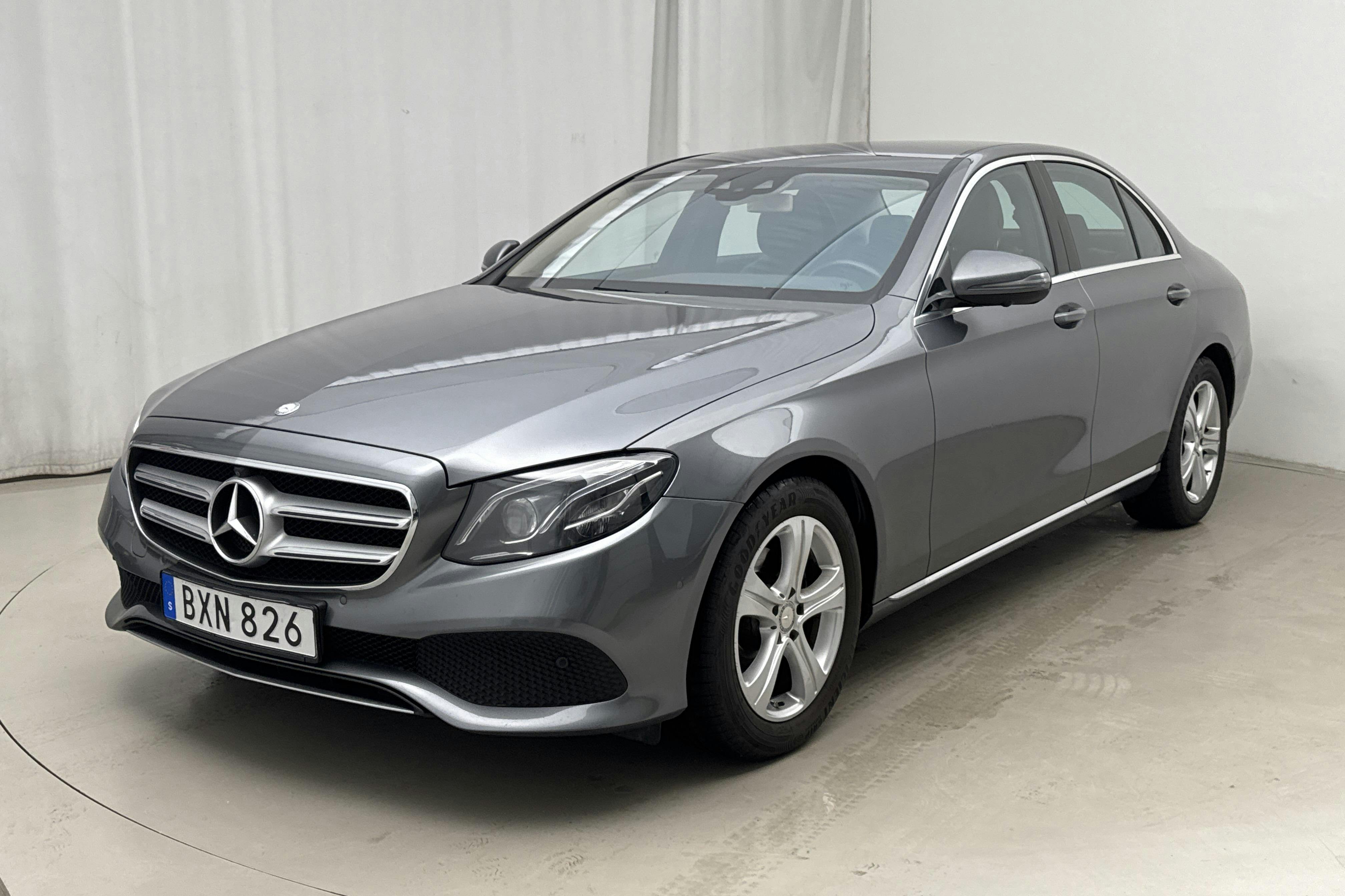 Mercedes E 220 d Sedan W213 (194hk) - 15 167 mil - Automat - grå - 2017